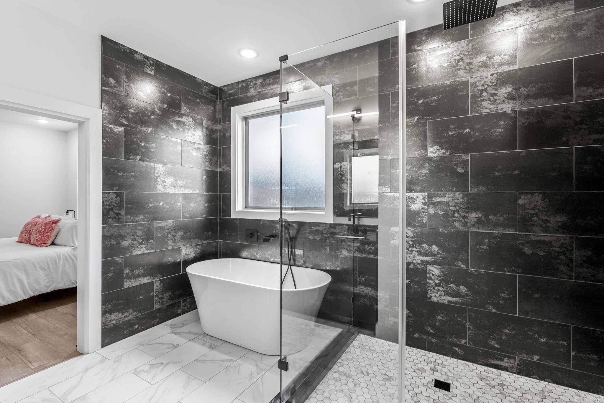 MOUNT TABOR ESTATES - Residential