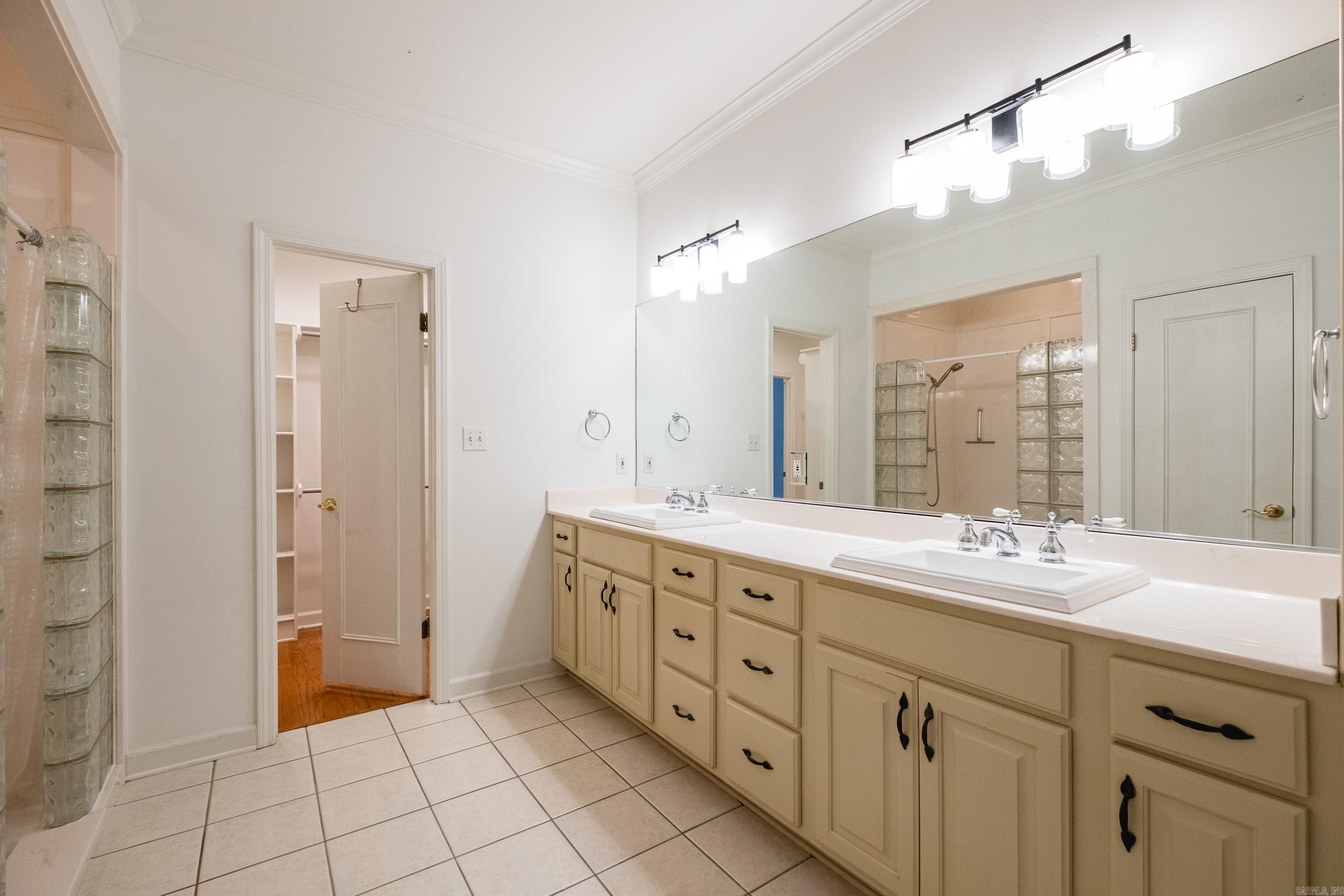 BRODIE CREEK COMMUNITY - Residential