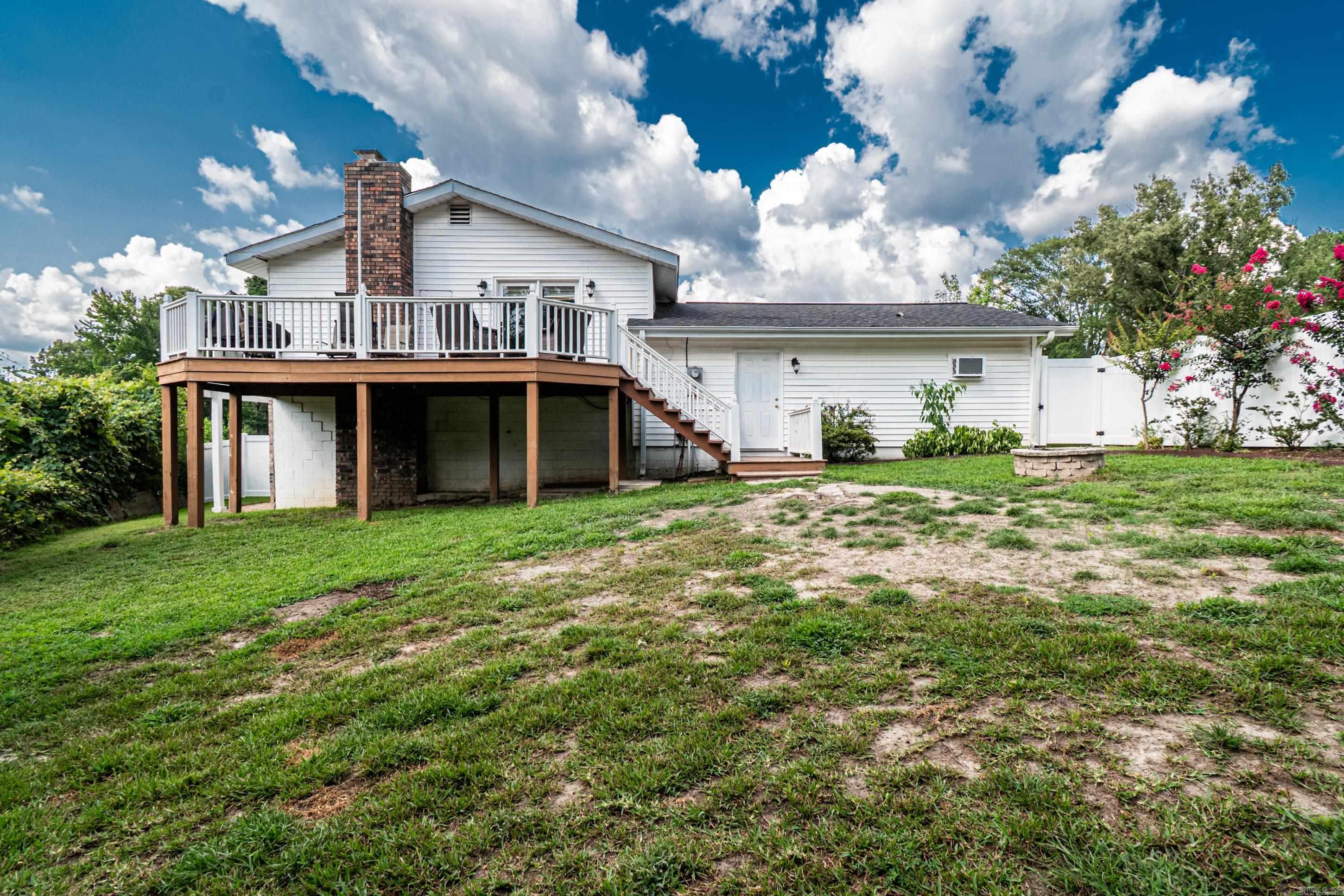 COUNTRY CLUB TERRACE - Residential
