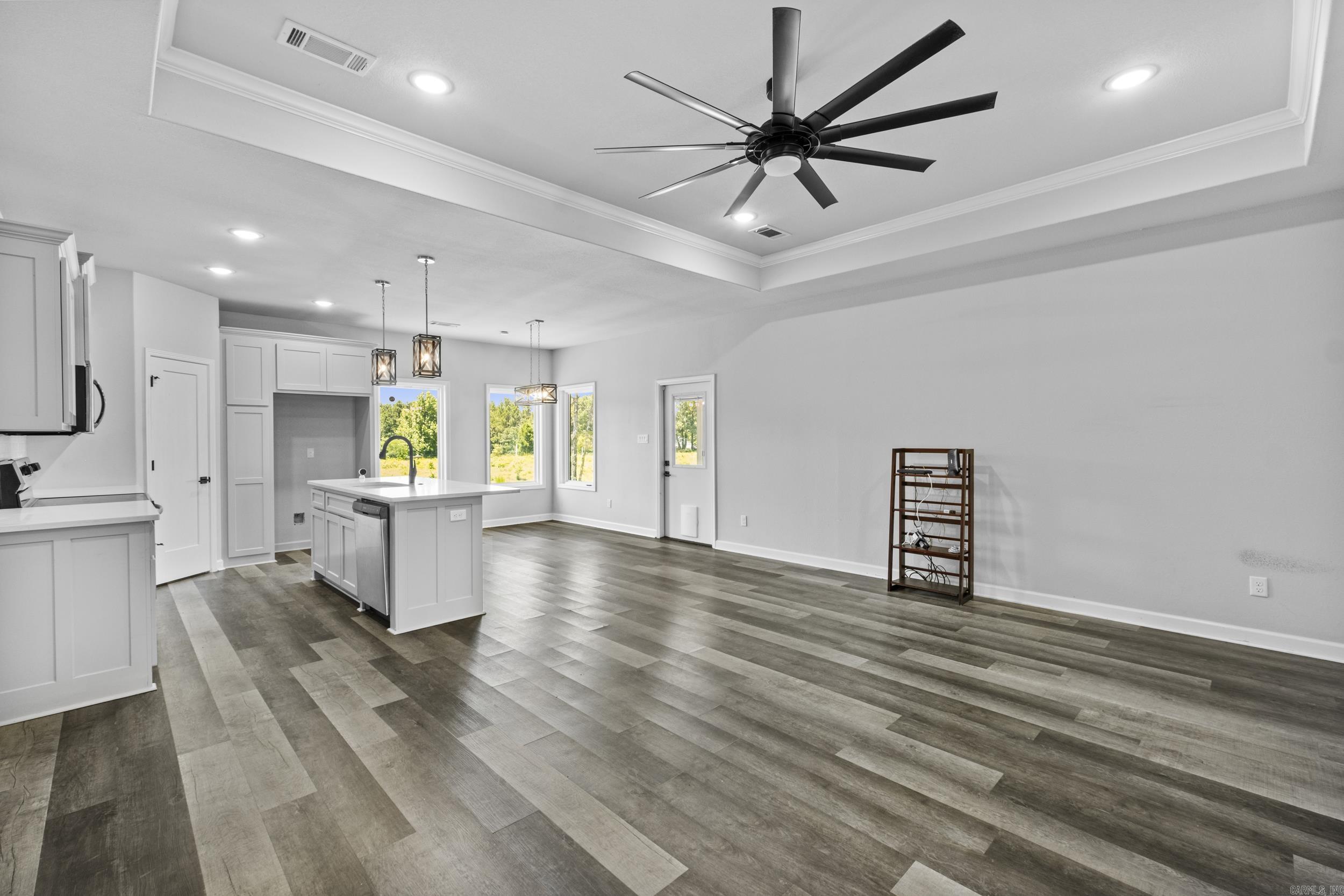 WINCHESTER ESTATES - Residential
