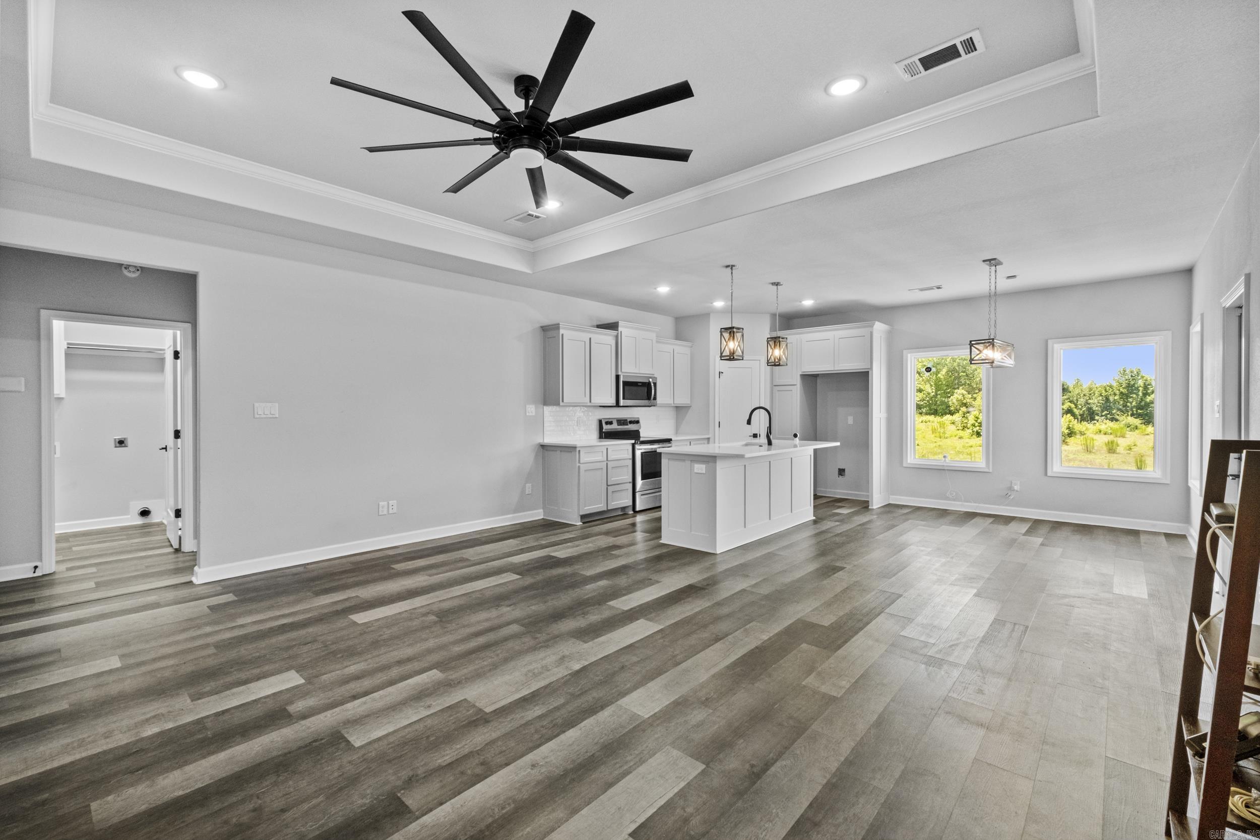 WINCHESTER ESTATES - Residential
