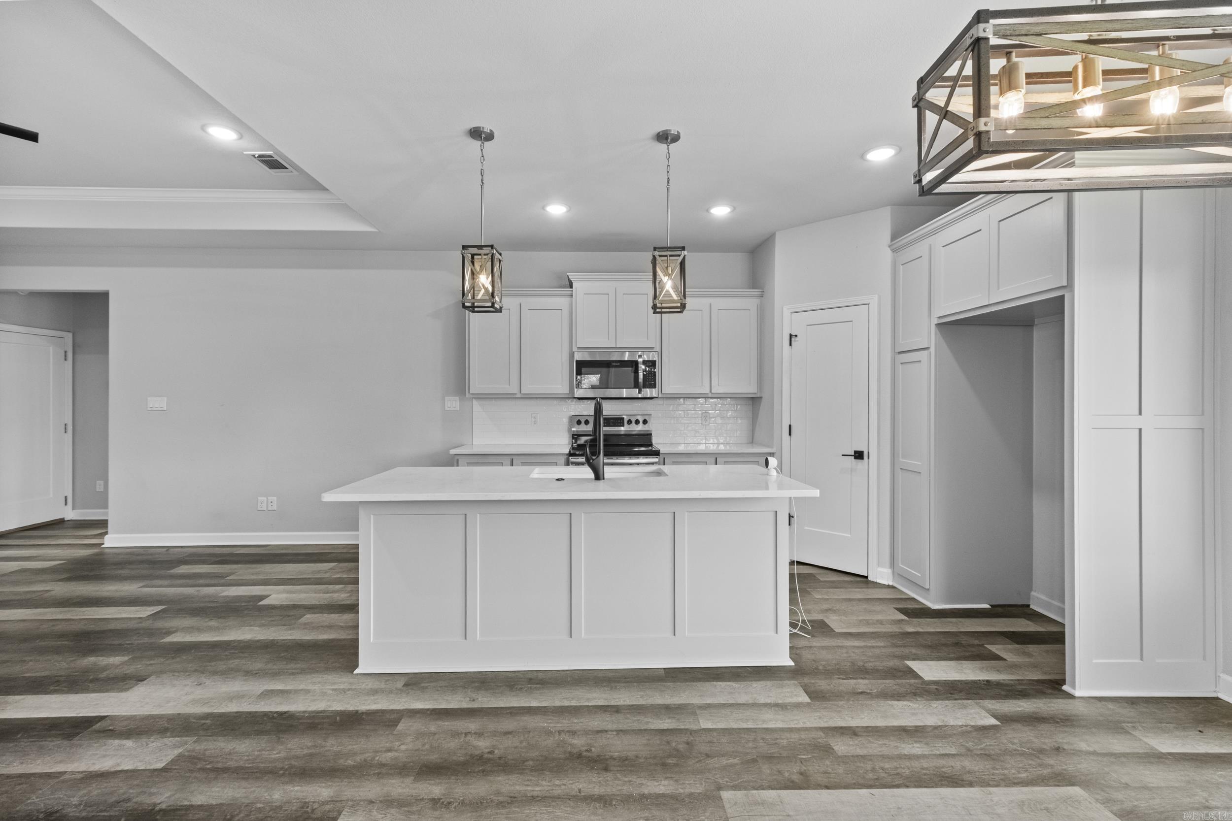 WINCHESTER ESTATES - Residential