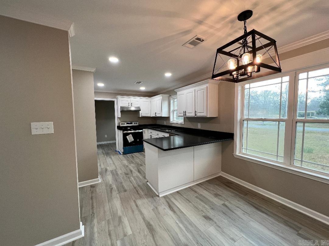 PINE MANOR SUB DIV - Residential
