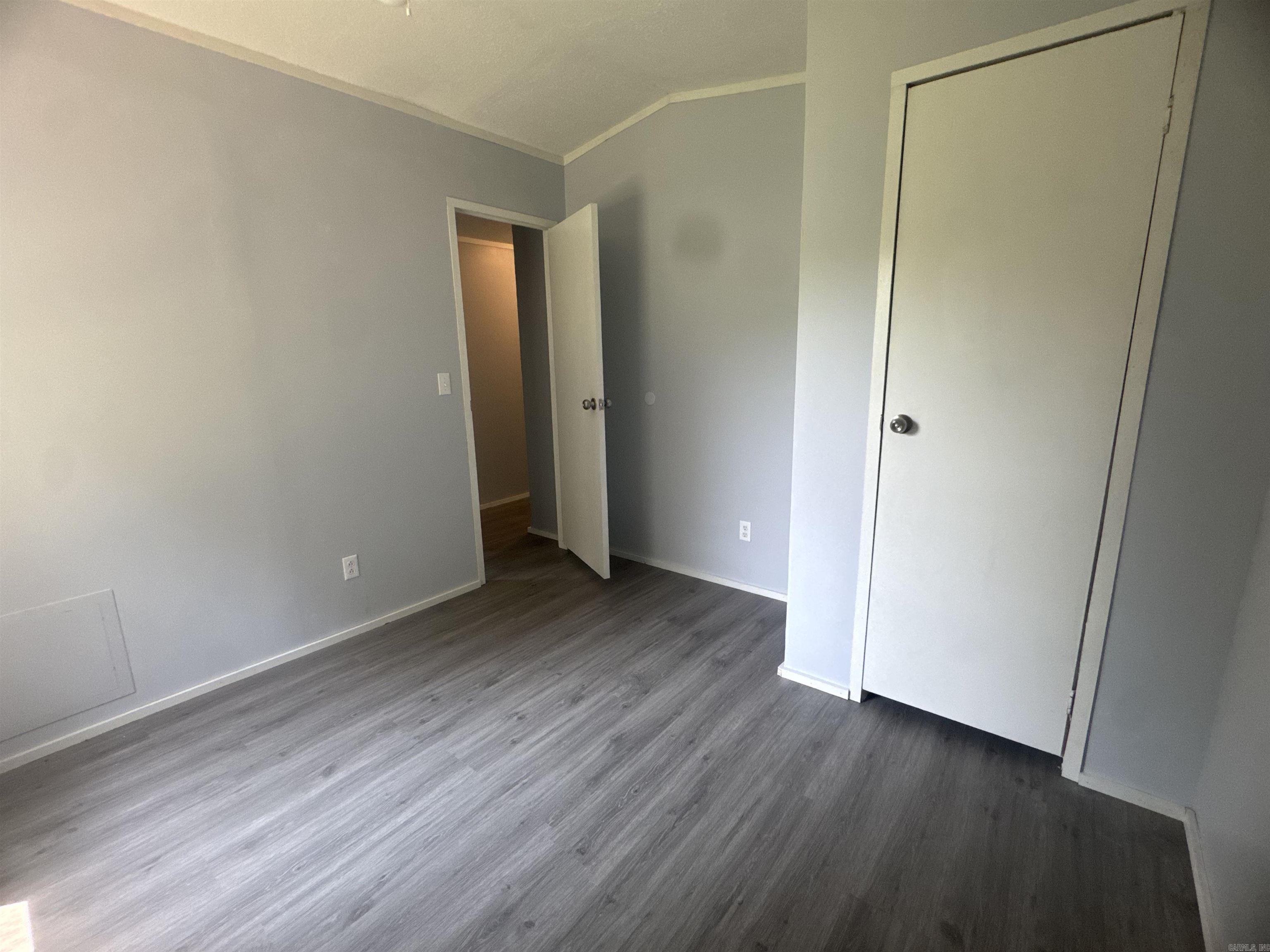 CLARKSVILLE REAL EST - Residential