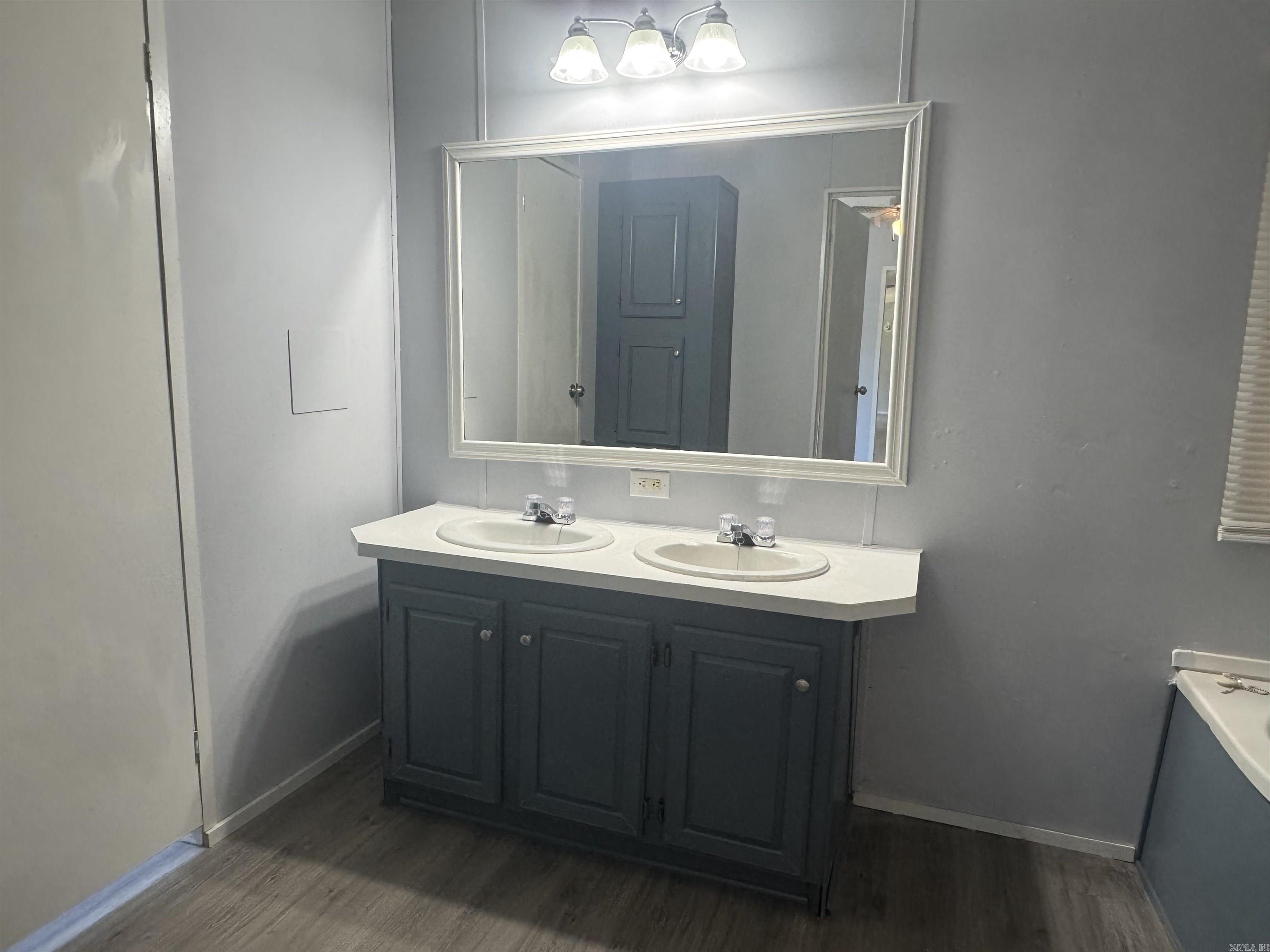CLARKSVILLE REAL EST - Residential