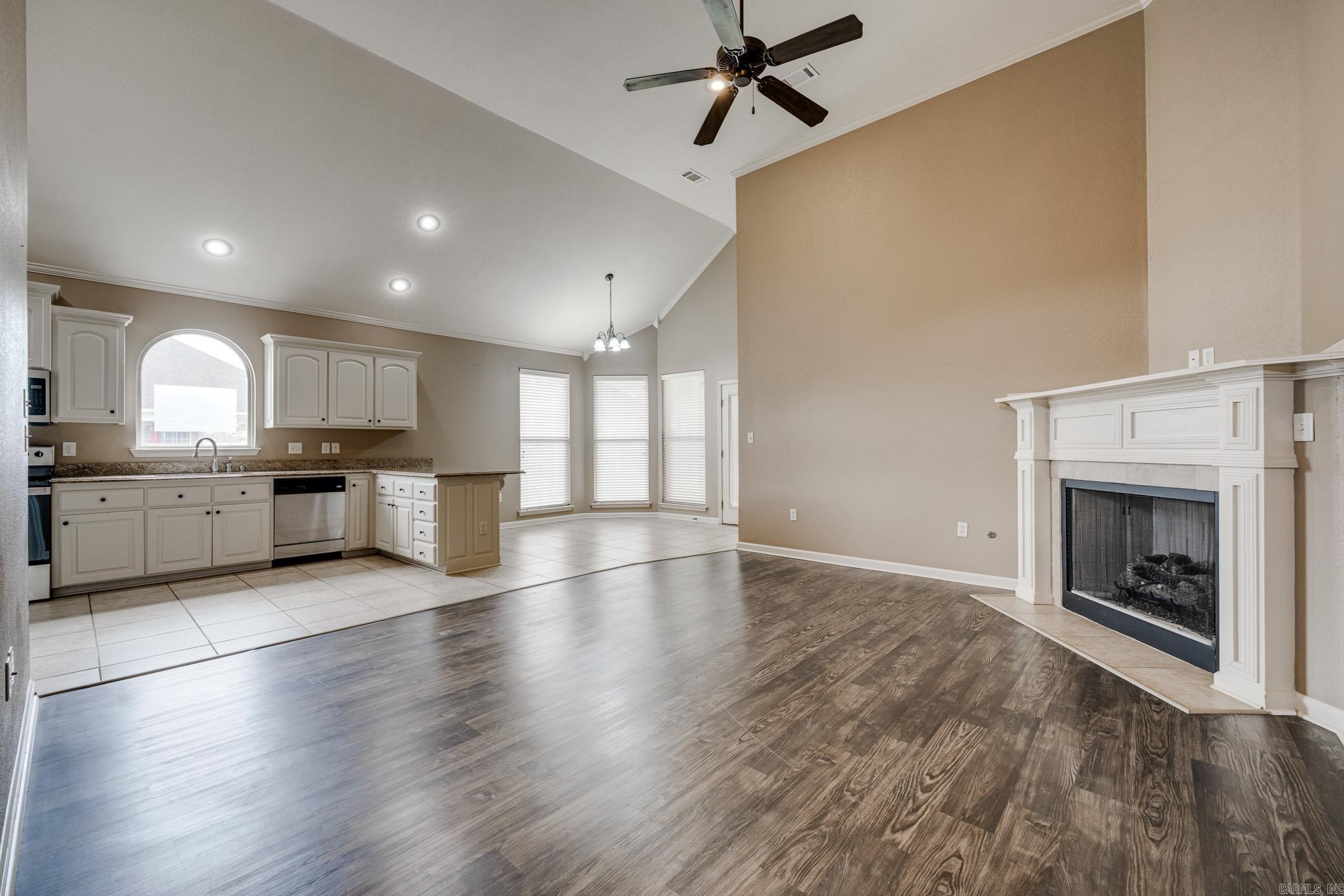 BASE MEADOWS ADDN - Residential