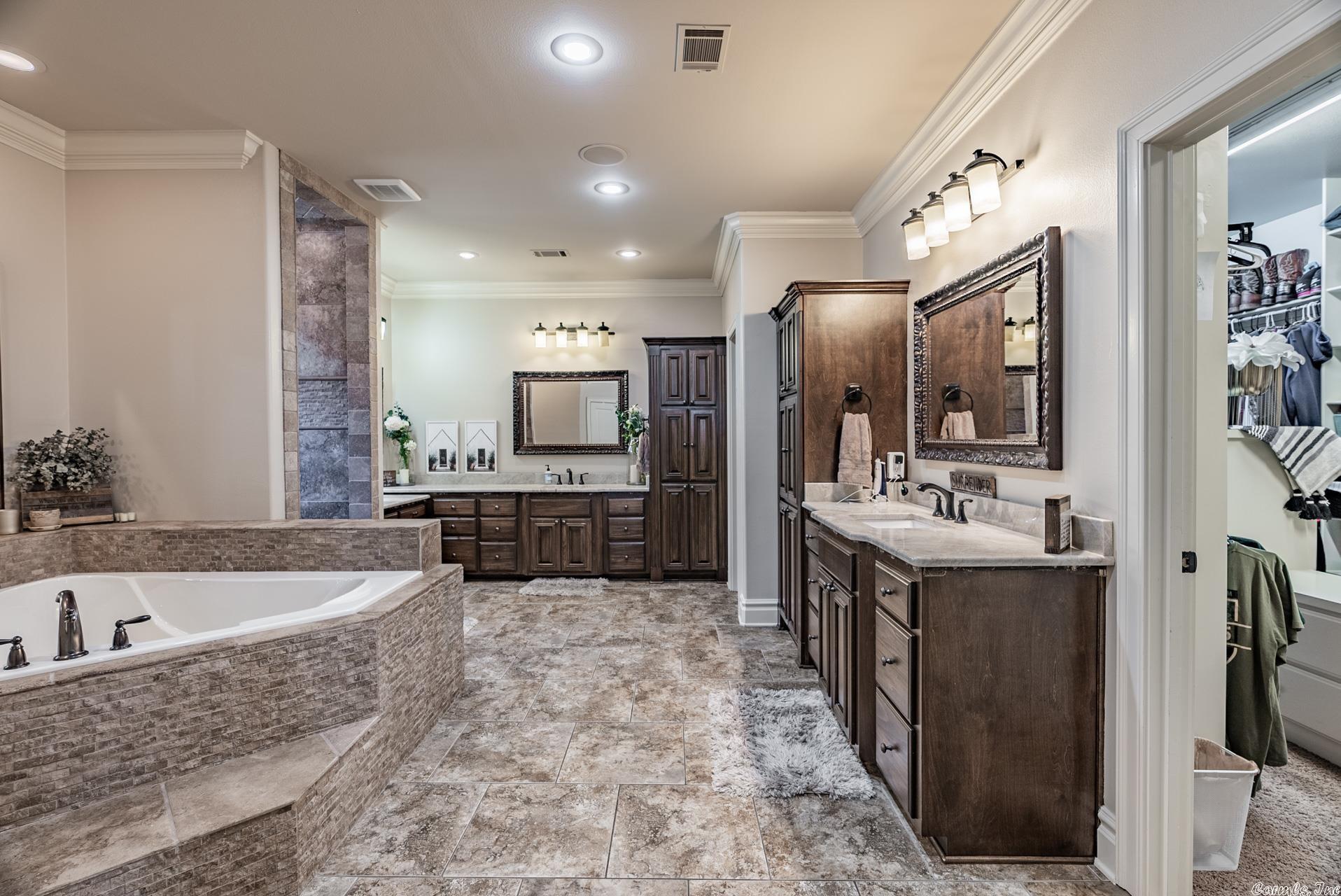 Hilton Estates - Residential