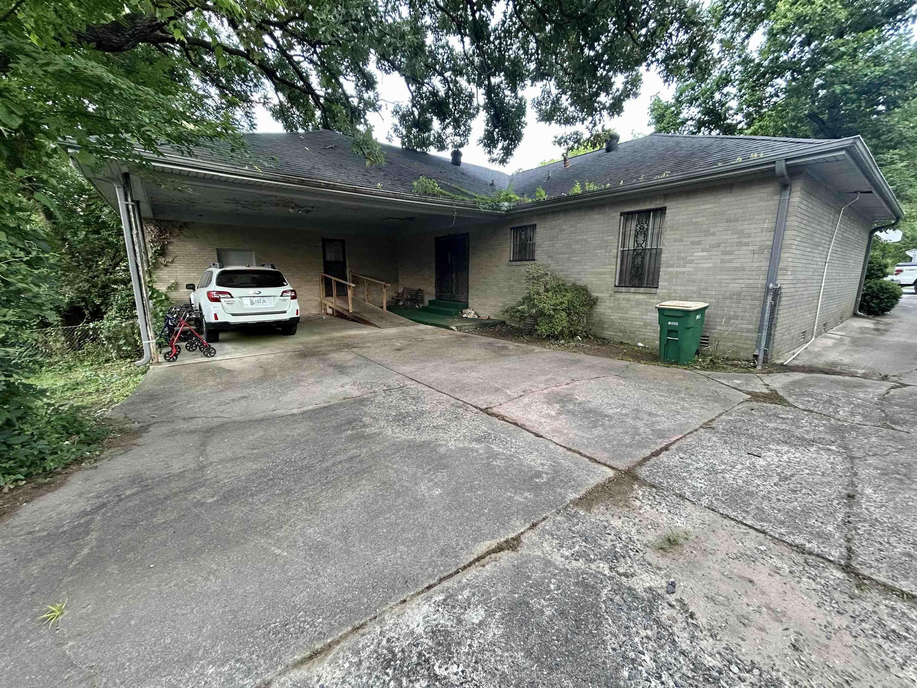TREASURE HILL - Residential