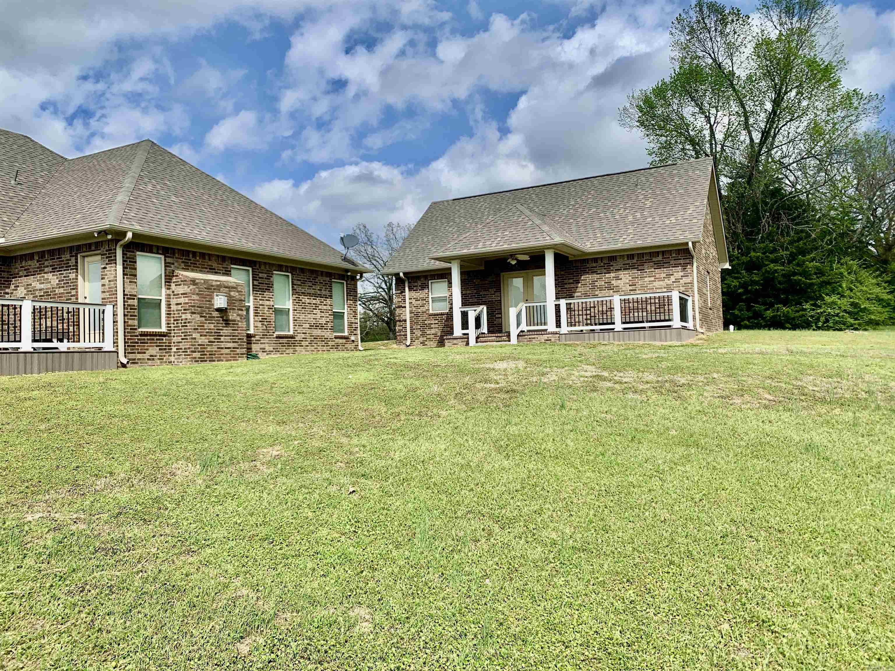 WOODRIDGE - Residential