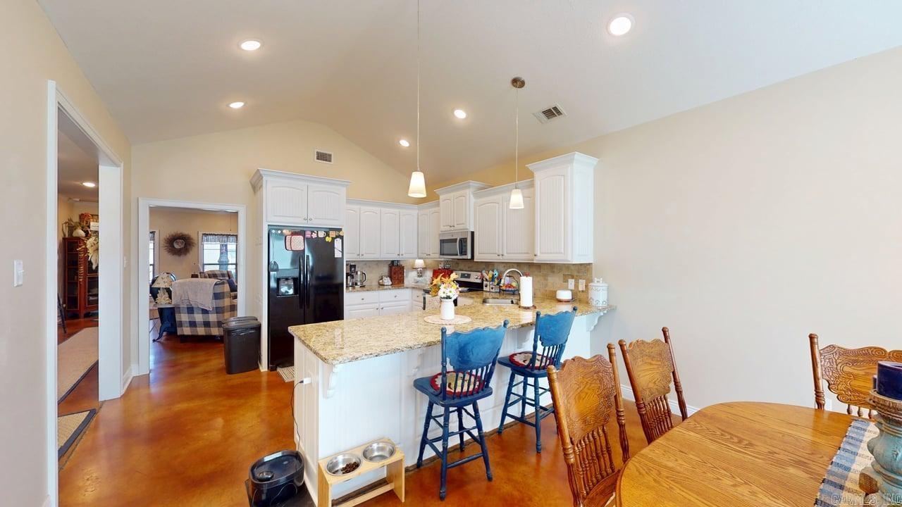 SALEM WOODS - Residential