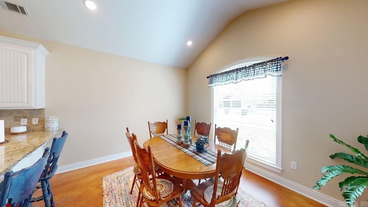 SALEM WOODS - Residential