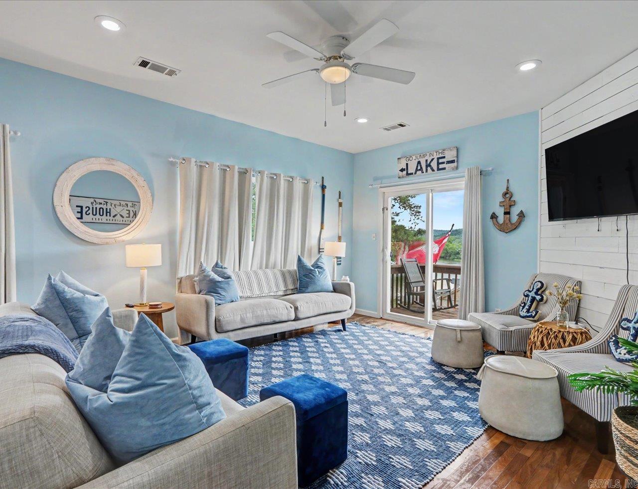 PIER HARBOR HPR - Residential