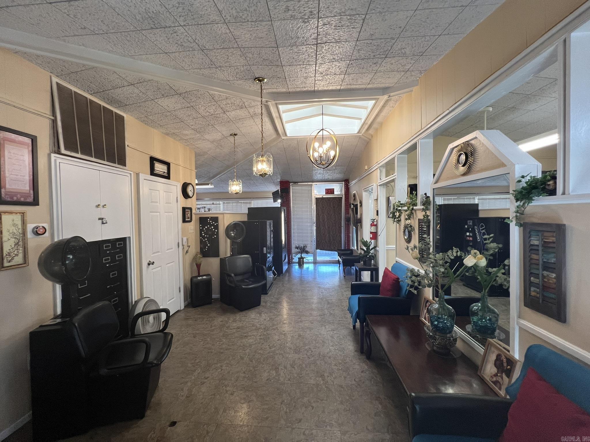 PARKVIEW ADDN - Commercial Sale