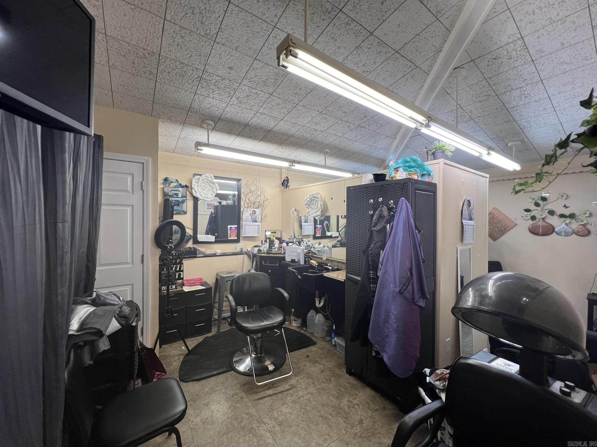 PARKVIEW ADDN - Commercial Sale