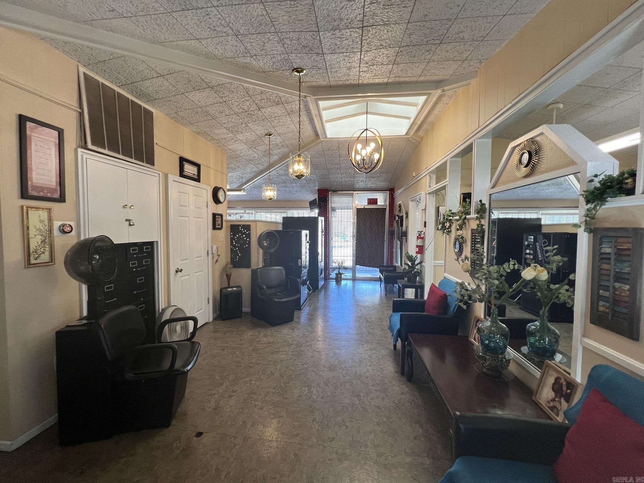PARKVIEW ADDN - Commercial Sale