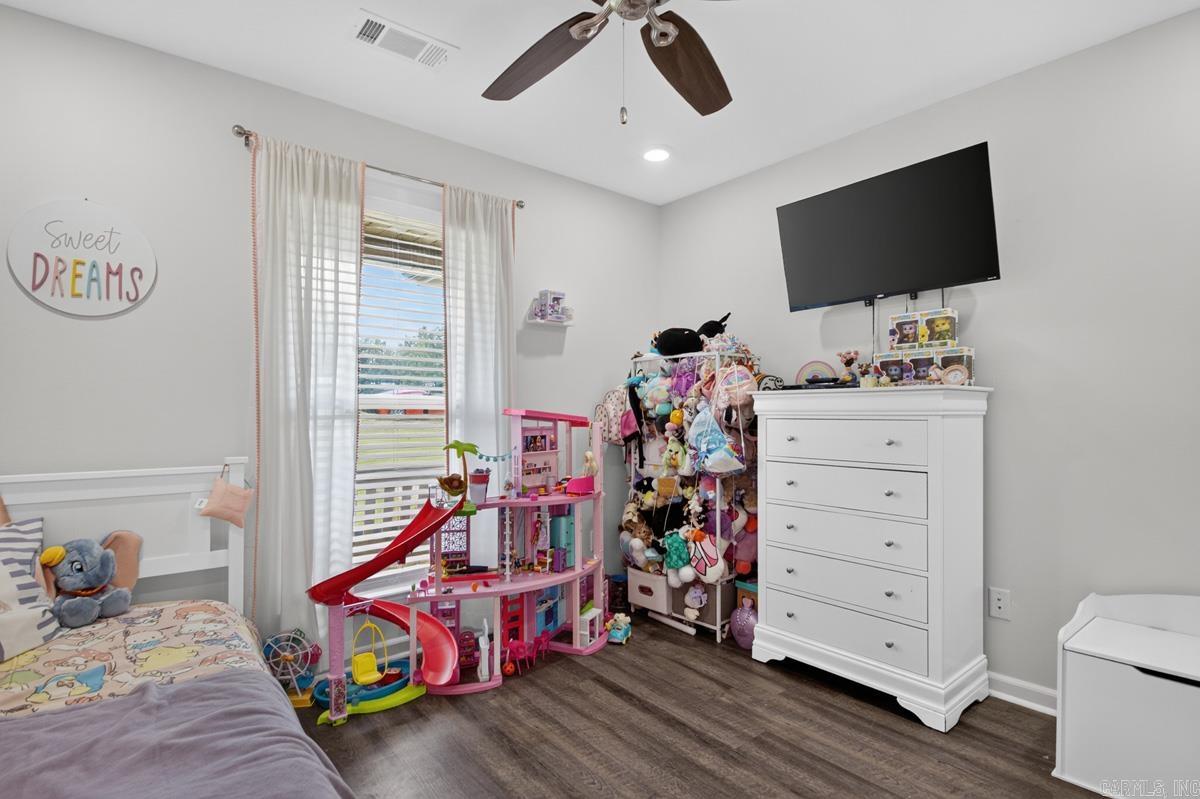 PLANTATION HILLS - Residential