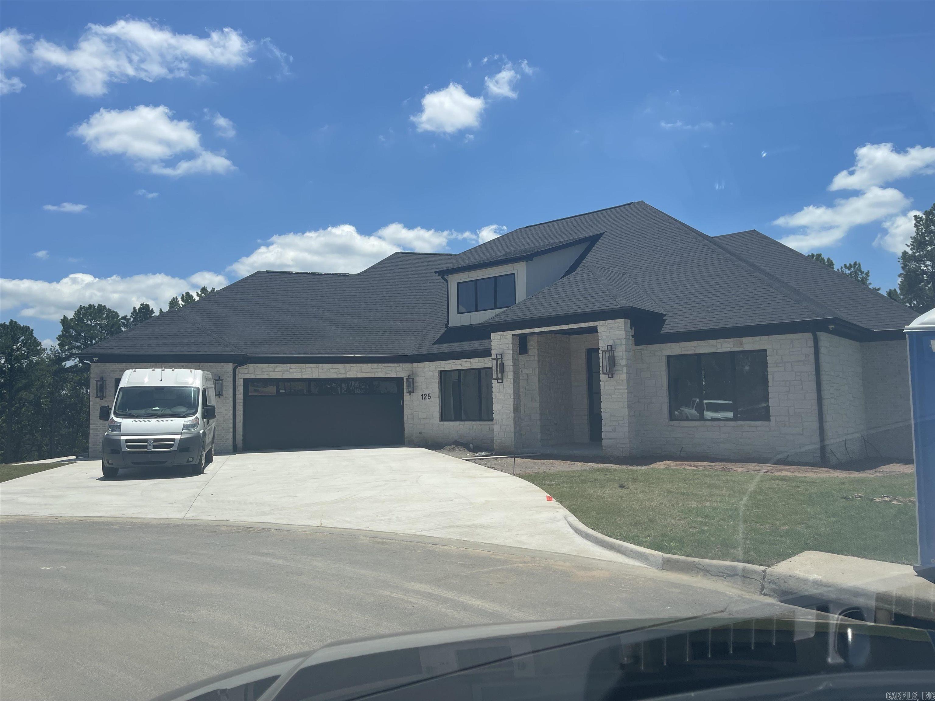 Gorgeous Home Has everything absolutely nothing left out