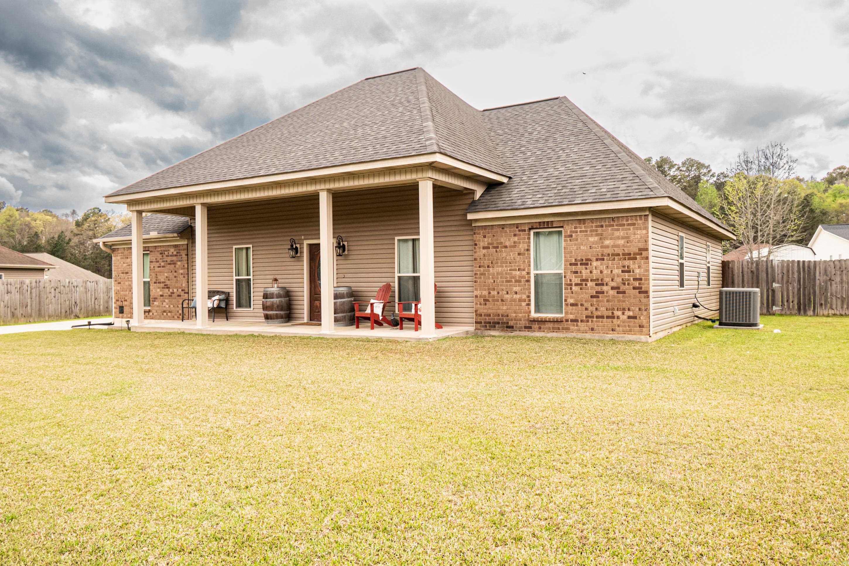 MONTICELLO - Residential