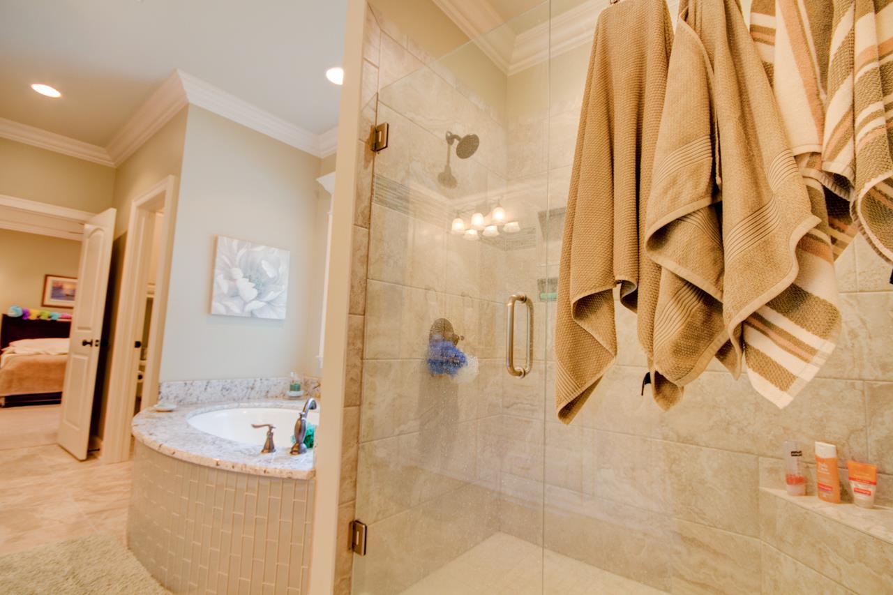 MAUMELLE VALLEY ESTATES - Residential