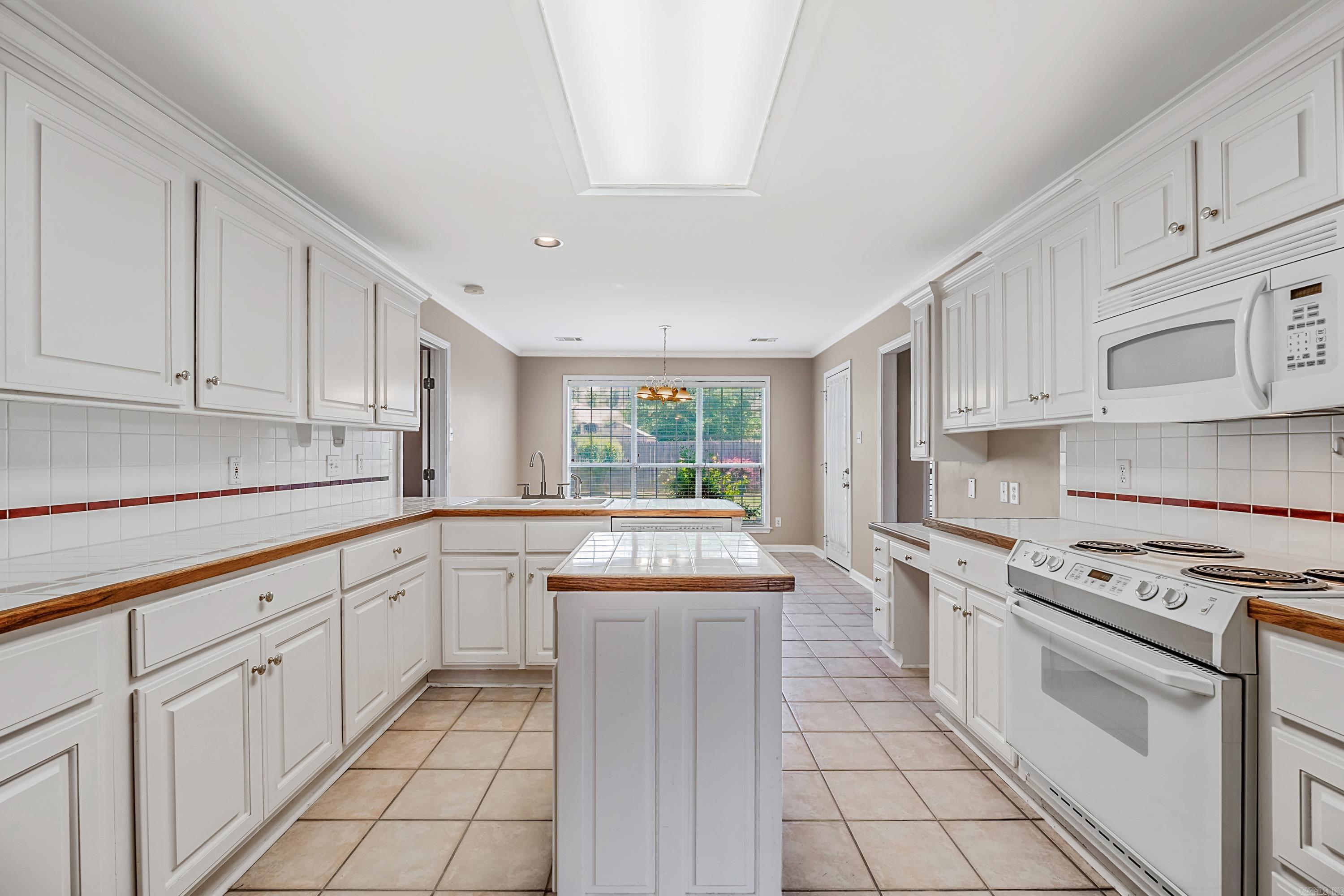 EDGEWATER ADDN - Residential