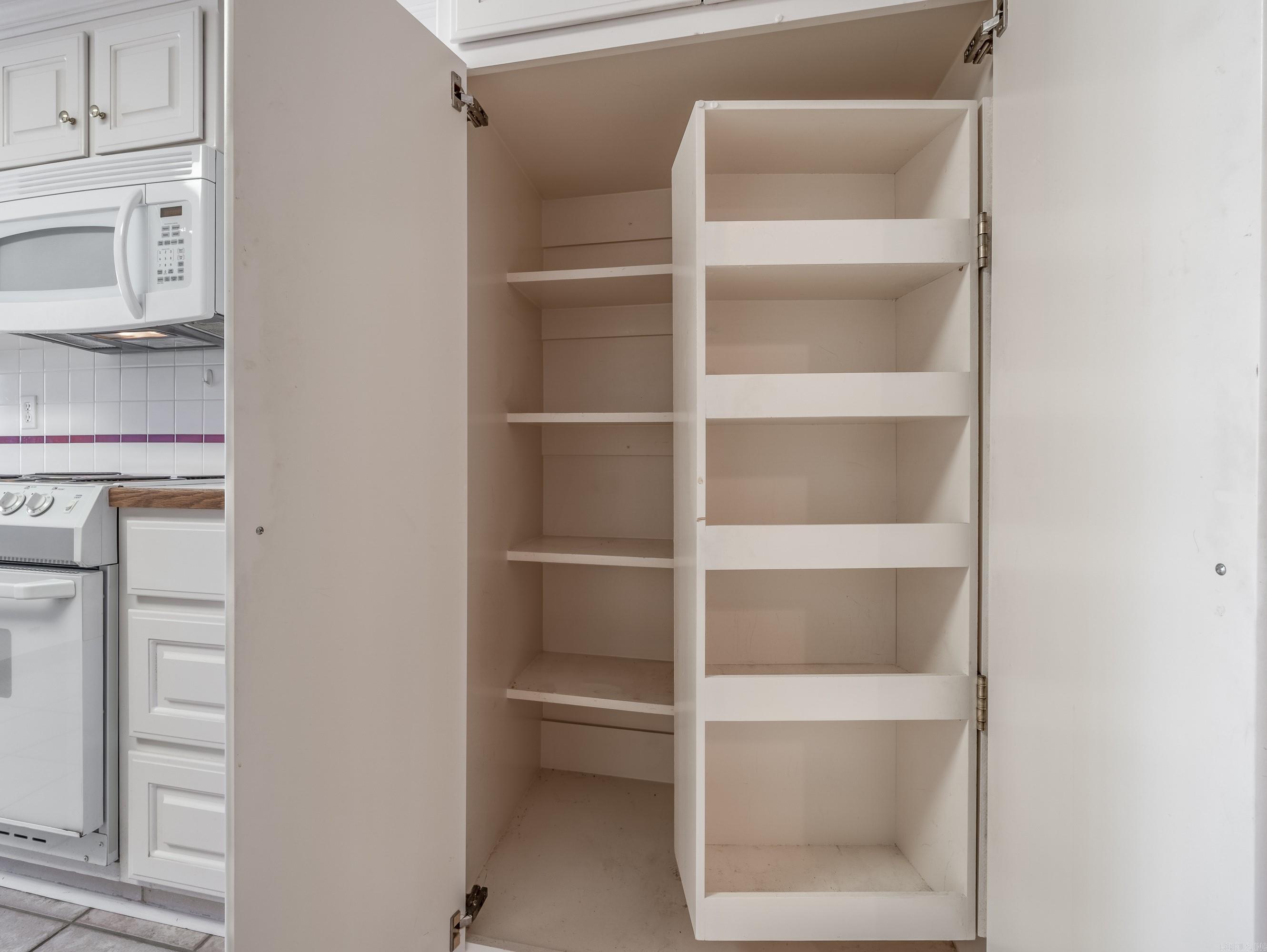 EDGEWATER ADDN - Residential