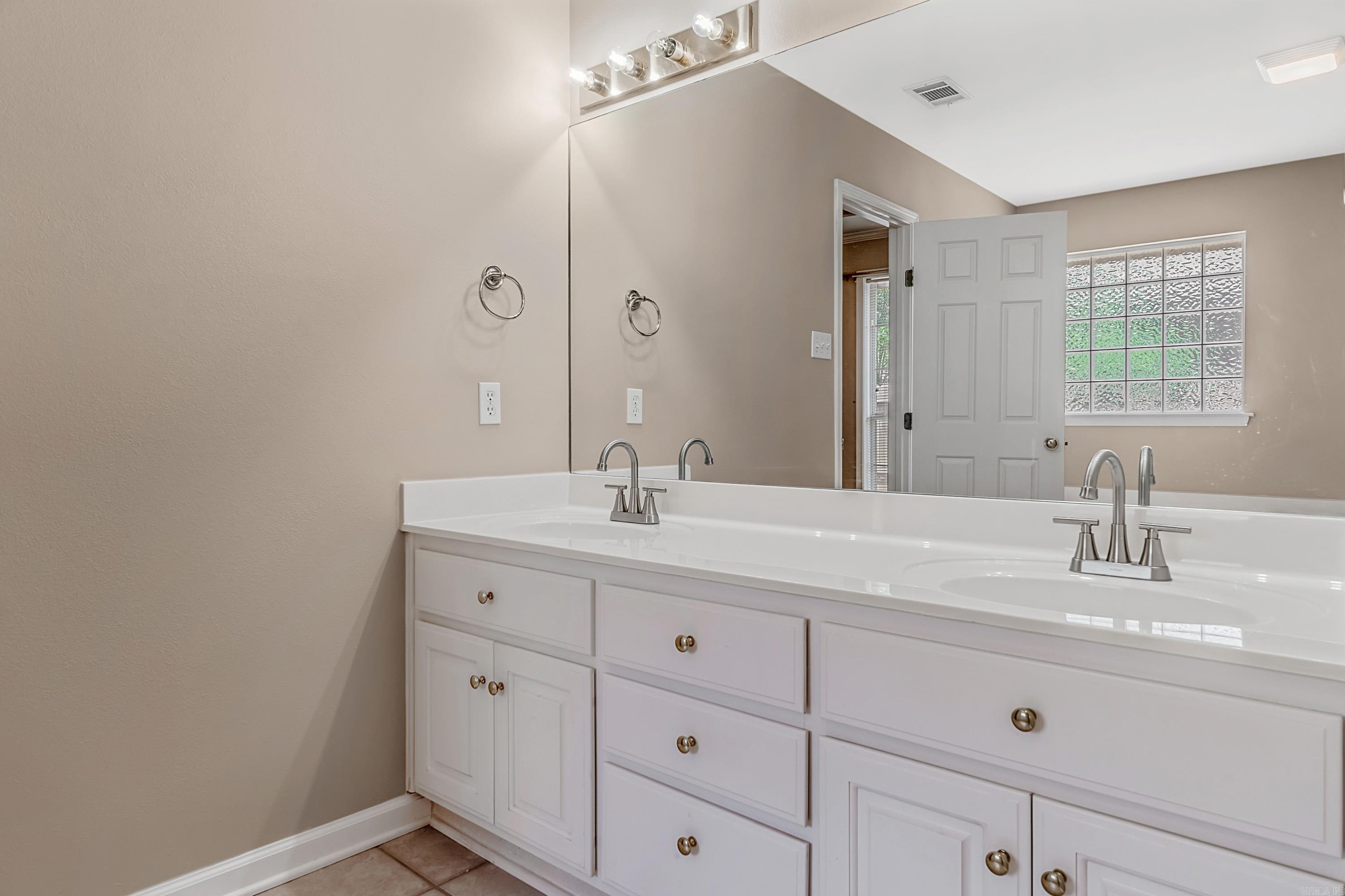 EDGEWATER ADDN - Residential