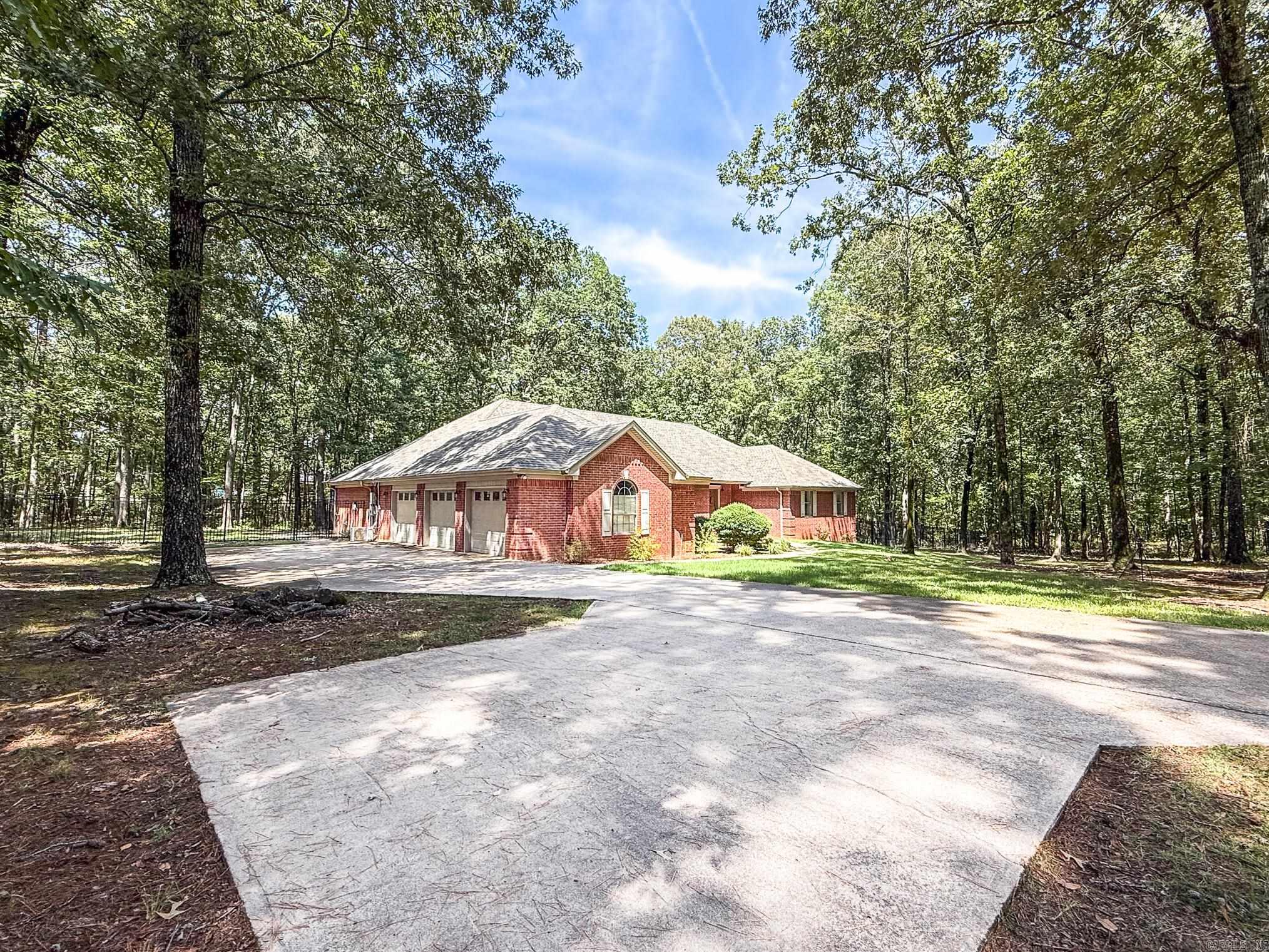 WINDSONG ESTATES - Residential