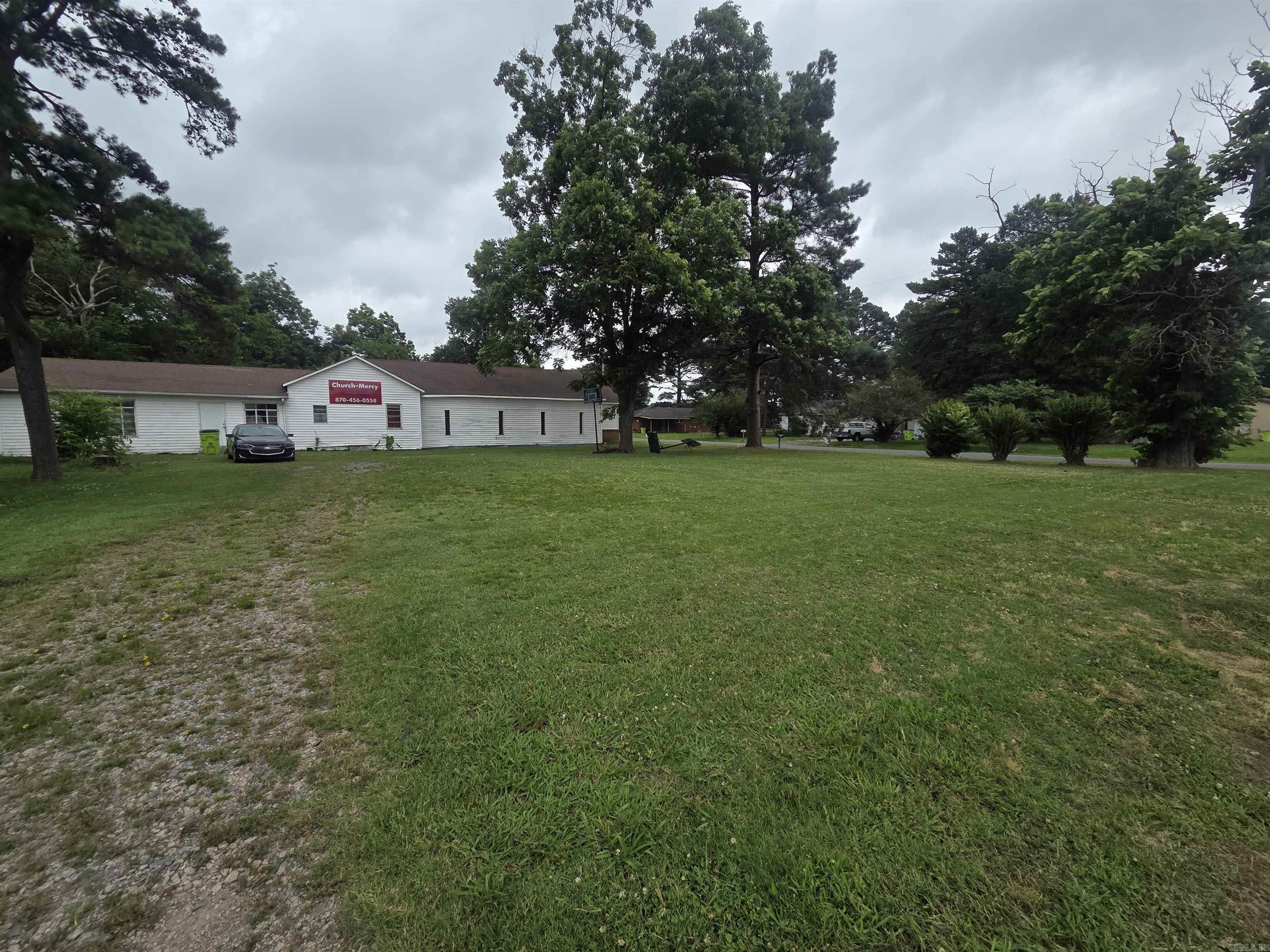 Crescent Hill - Commercial Sale
