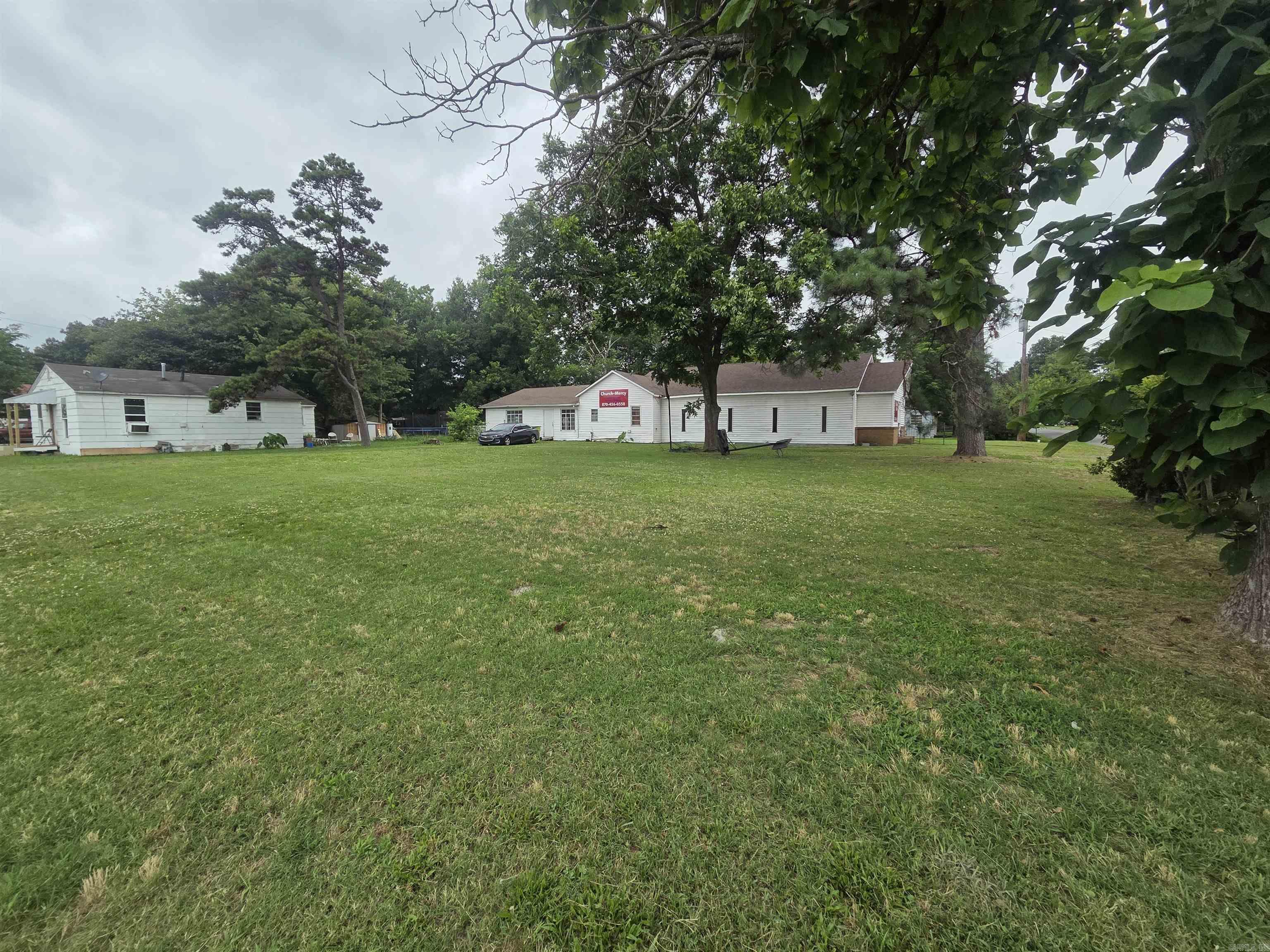 Crescent Hill - Commercial Sale