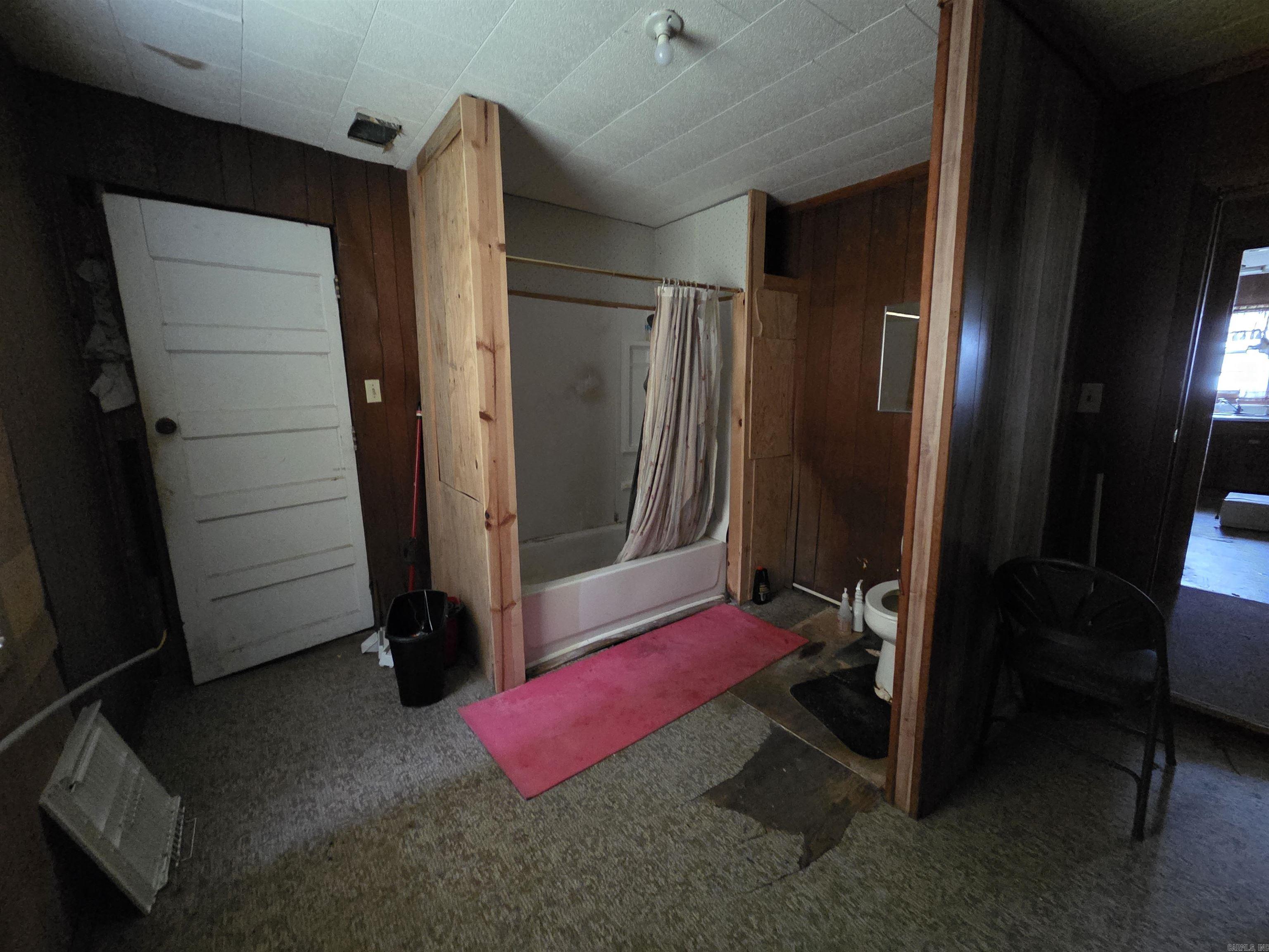 Crescent Hill - Commercial Sale