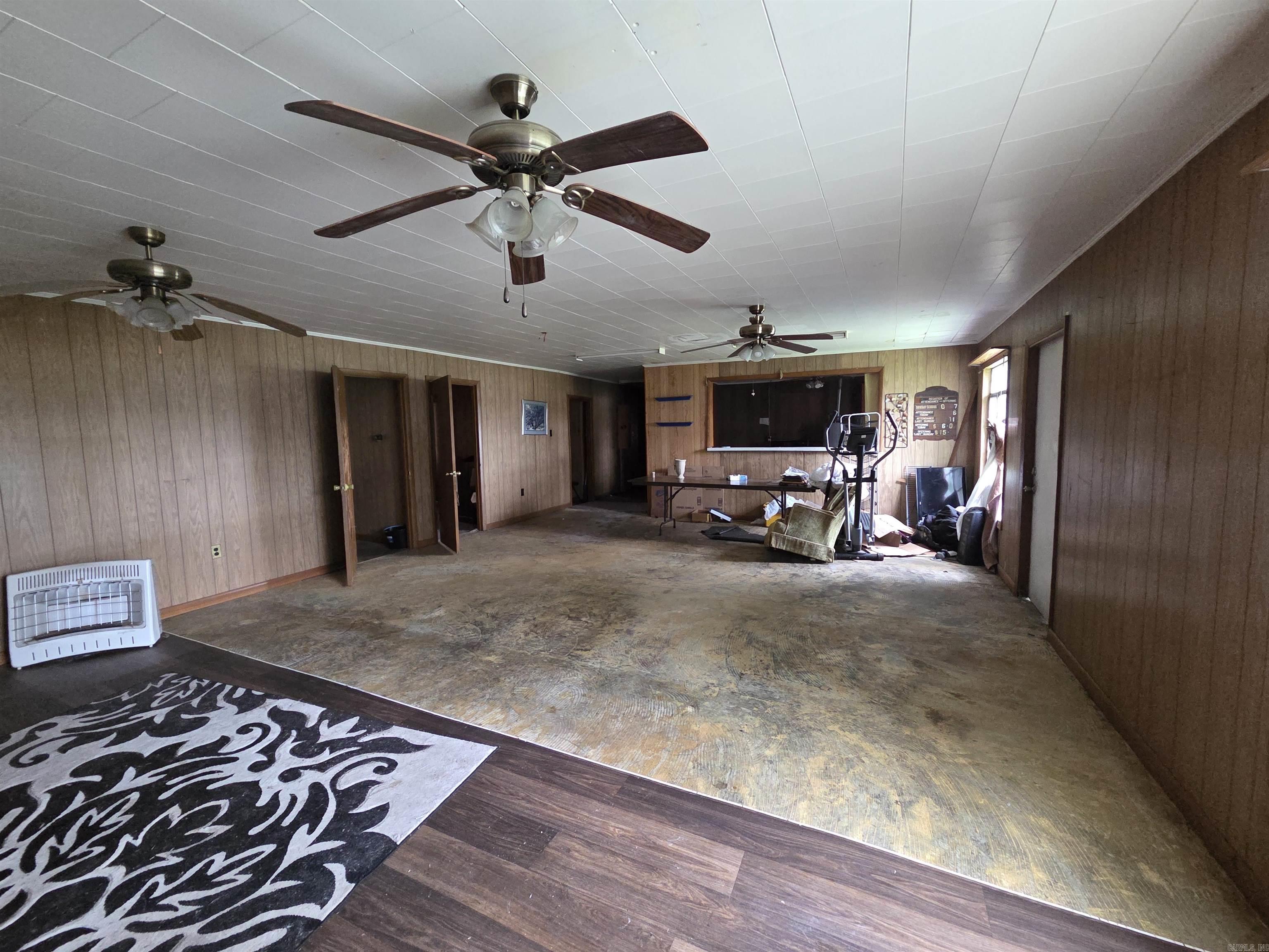 Crescent Hill - Commercial Sale