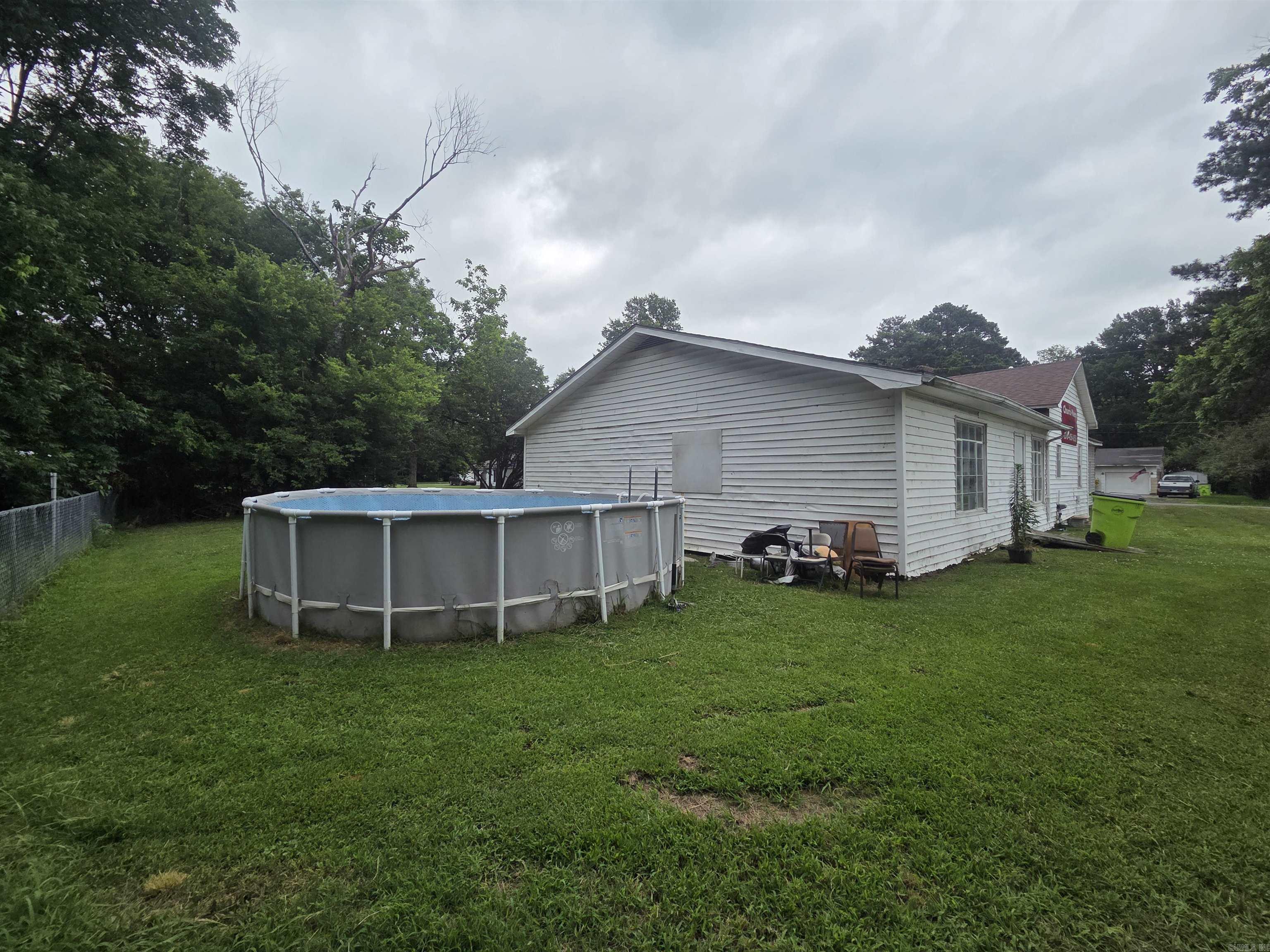 Crescent Hill - Commercial Sale