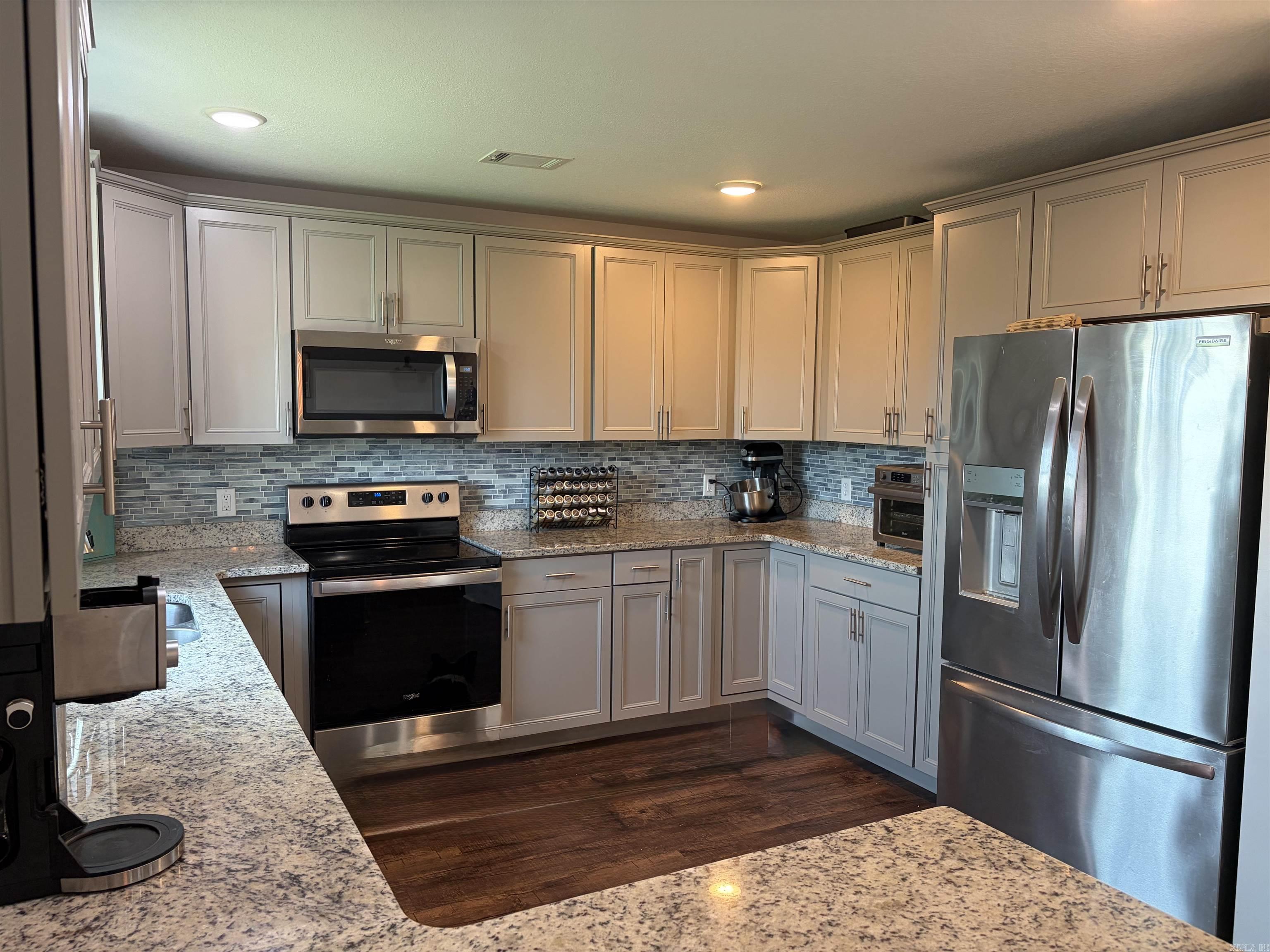 REDWOOD SUBDIVISION CORRECTION P - Residential