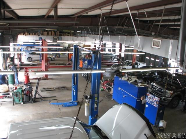 Cabot City Area - Commercial Sale