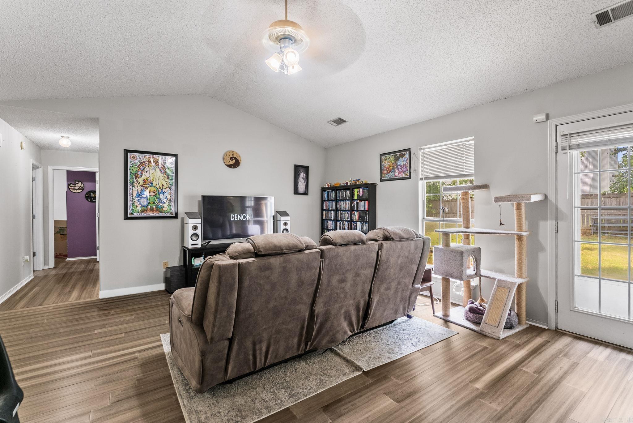 MEADOW RIDGE ADDN - Residential