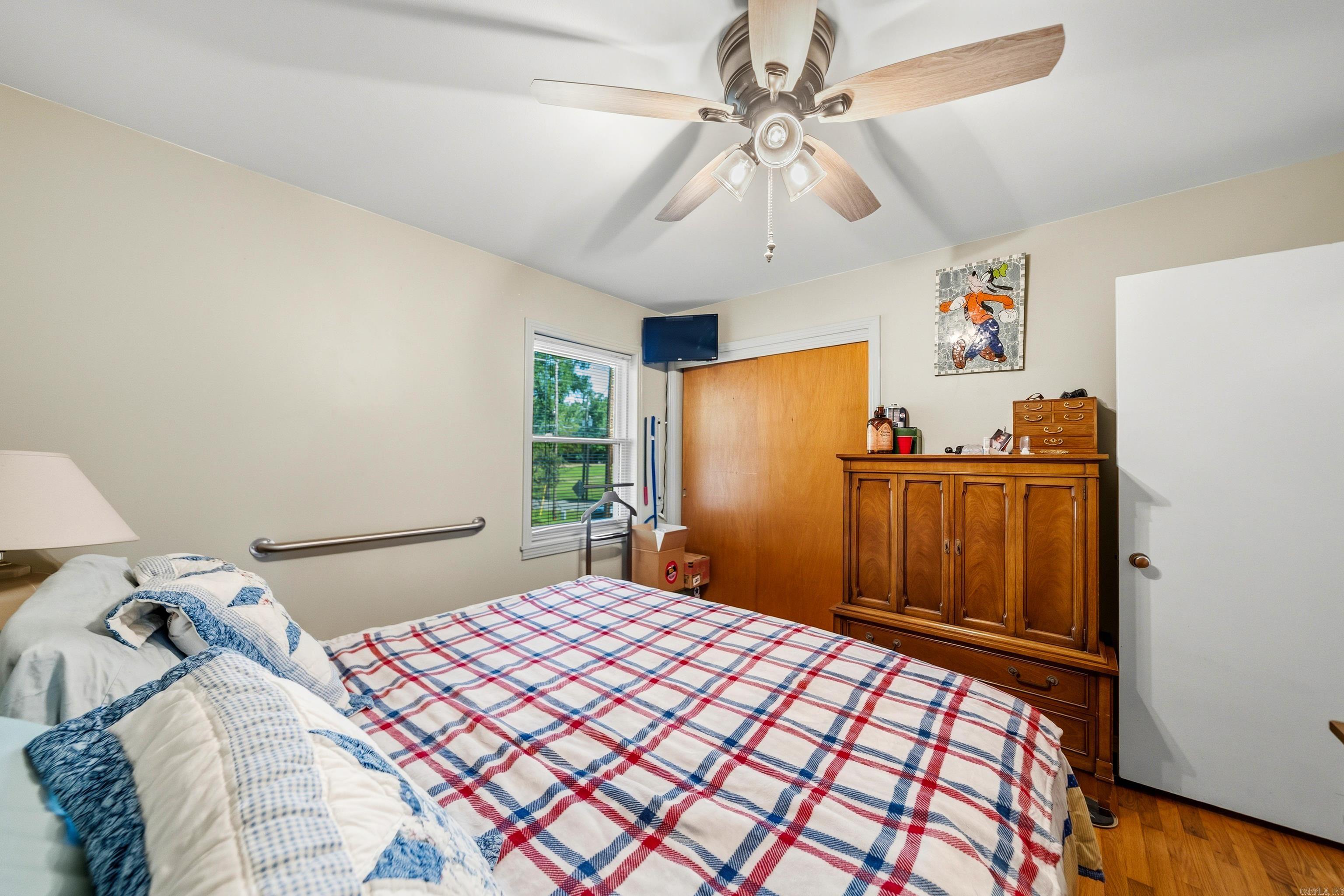 LAKESHORE HEIGHTS - Residential