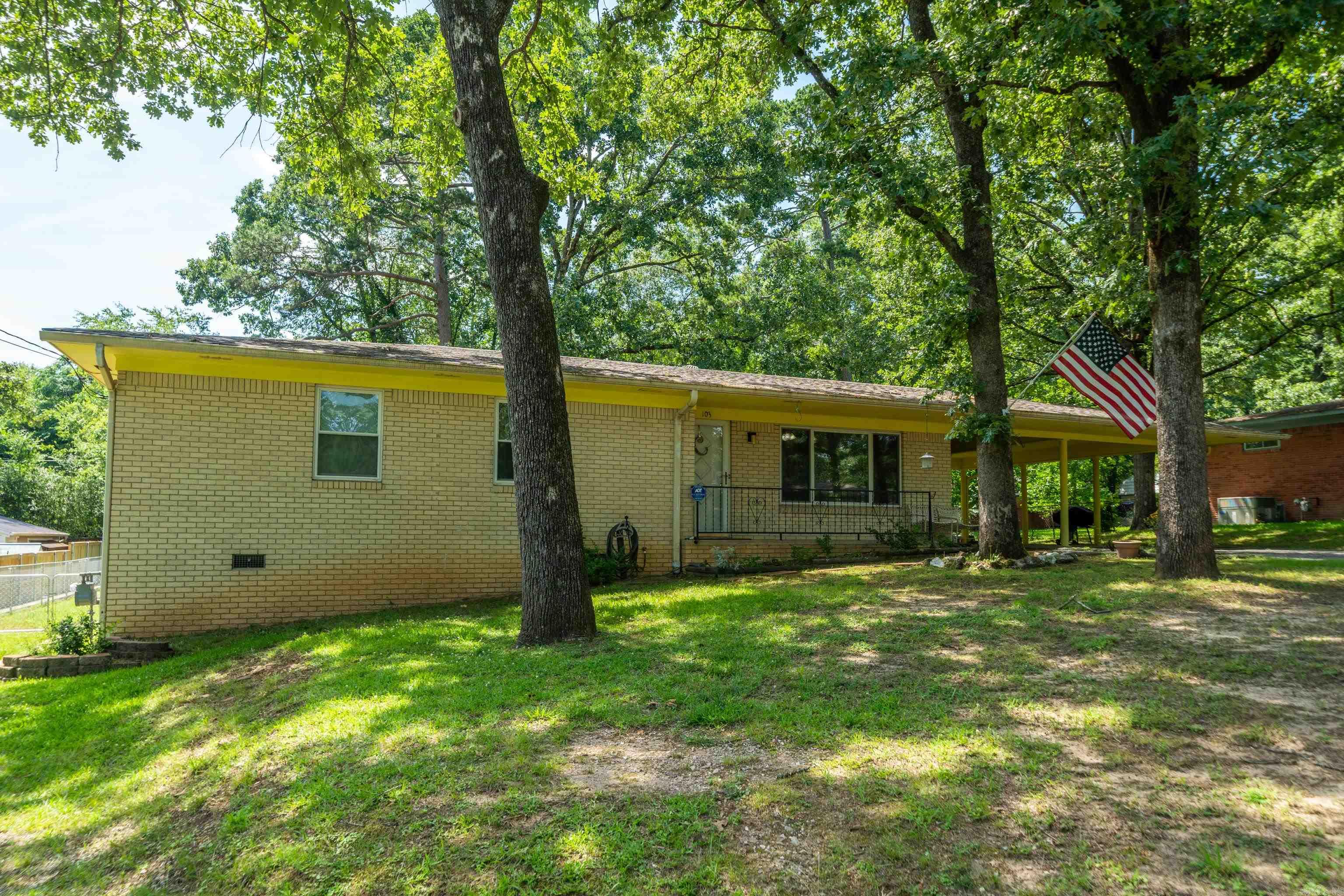 LAKESHORE HEIGHTS - Residential