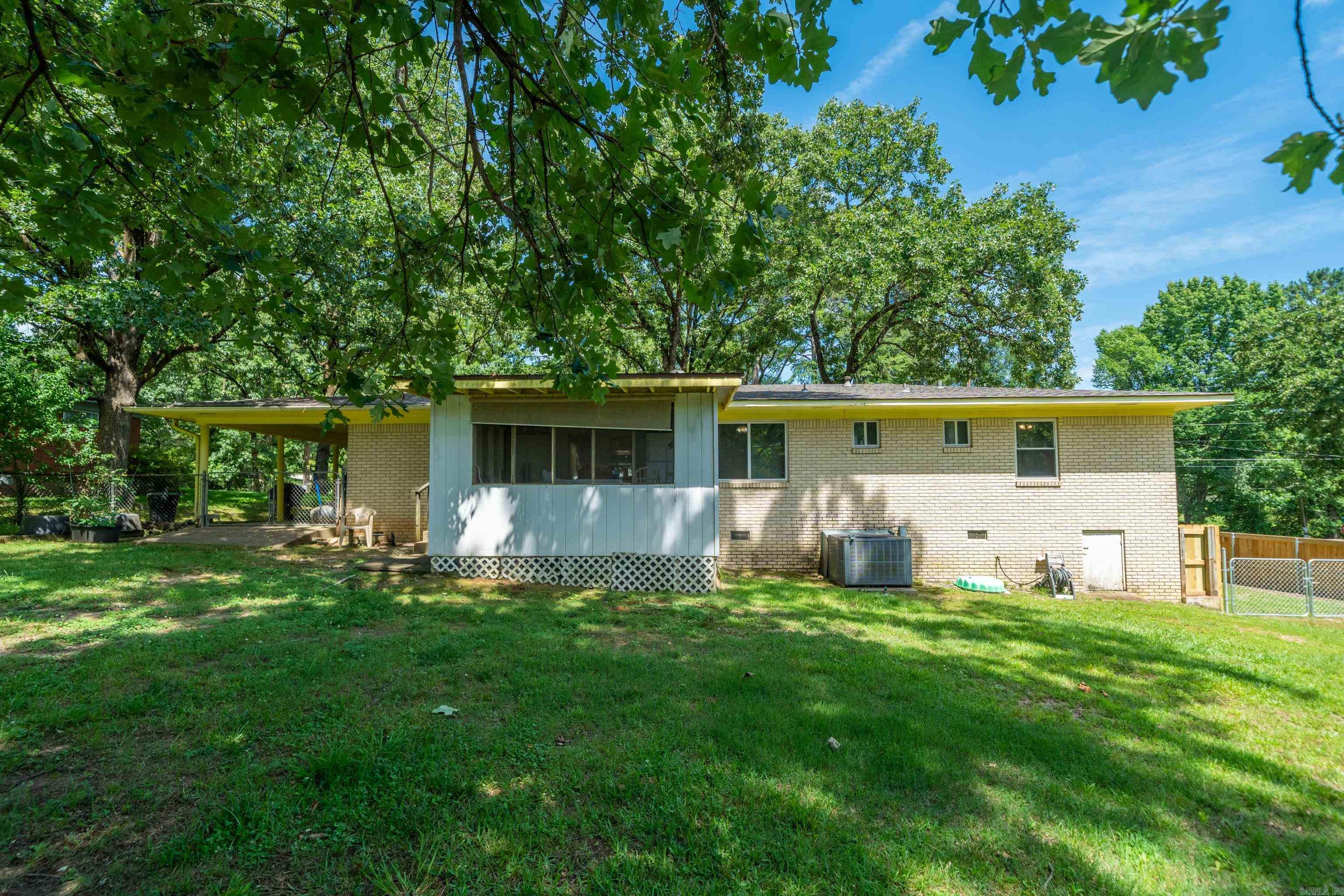 LAKESHORE HEIGHTS - Residential