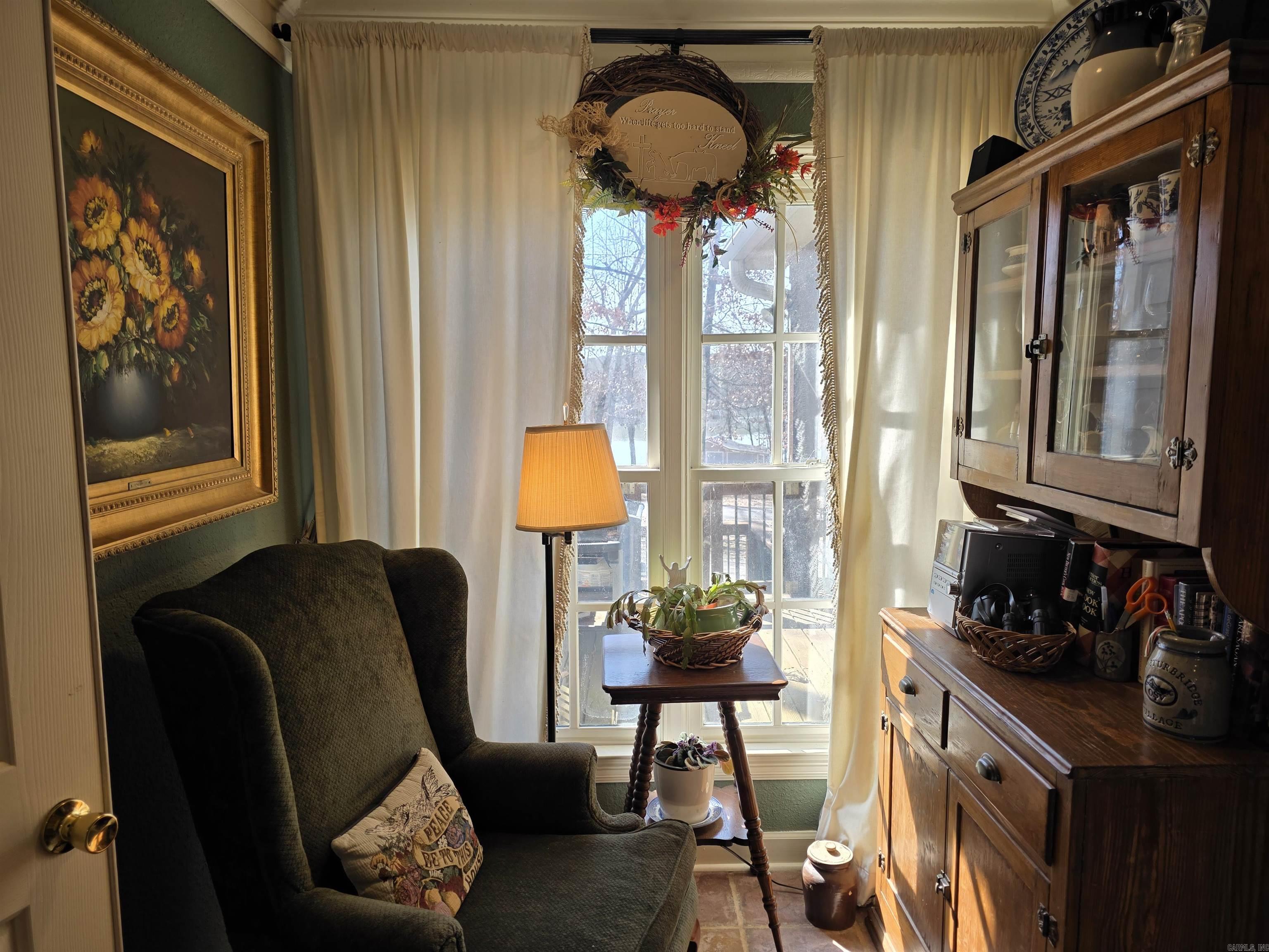 SKYPOINT ESTATES - LAKE - Residential