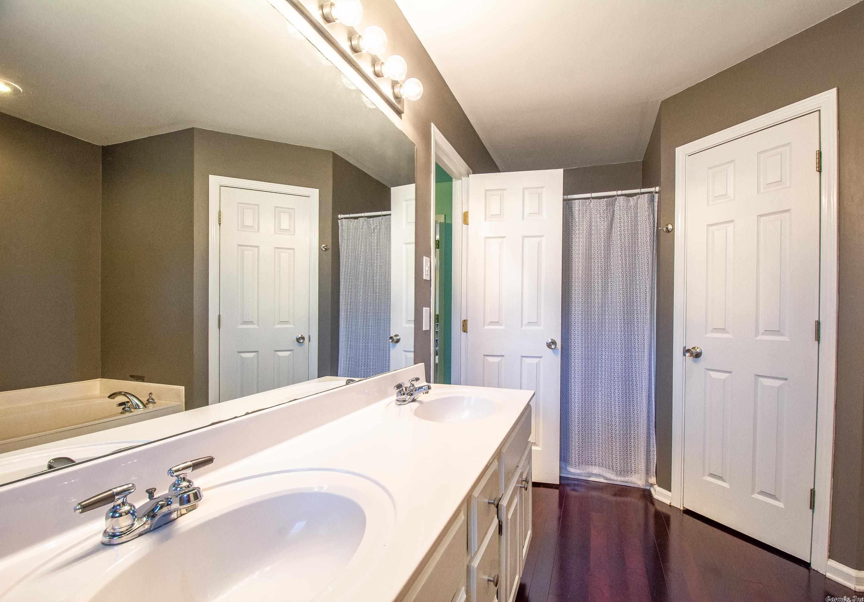 NORTH POINTE ADDN - Residential