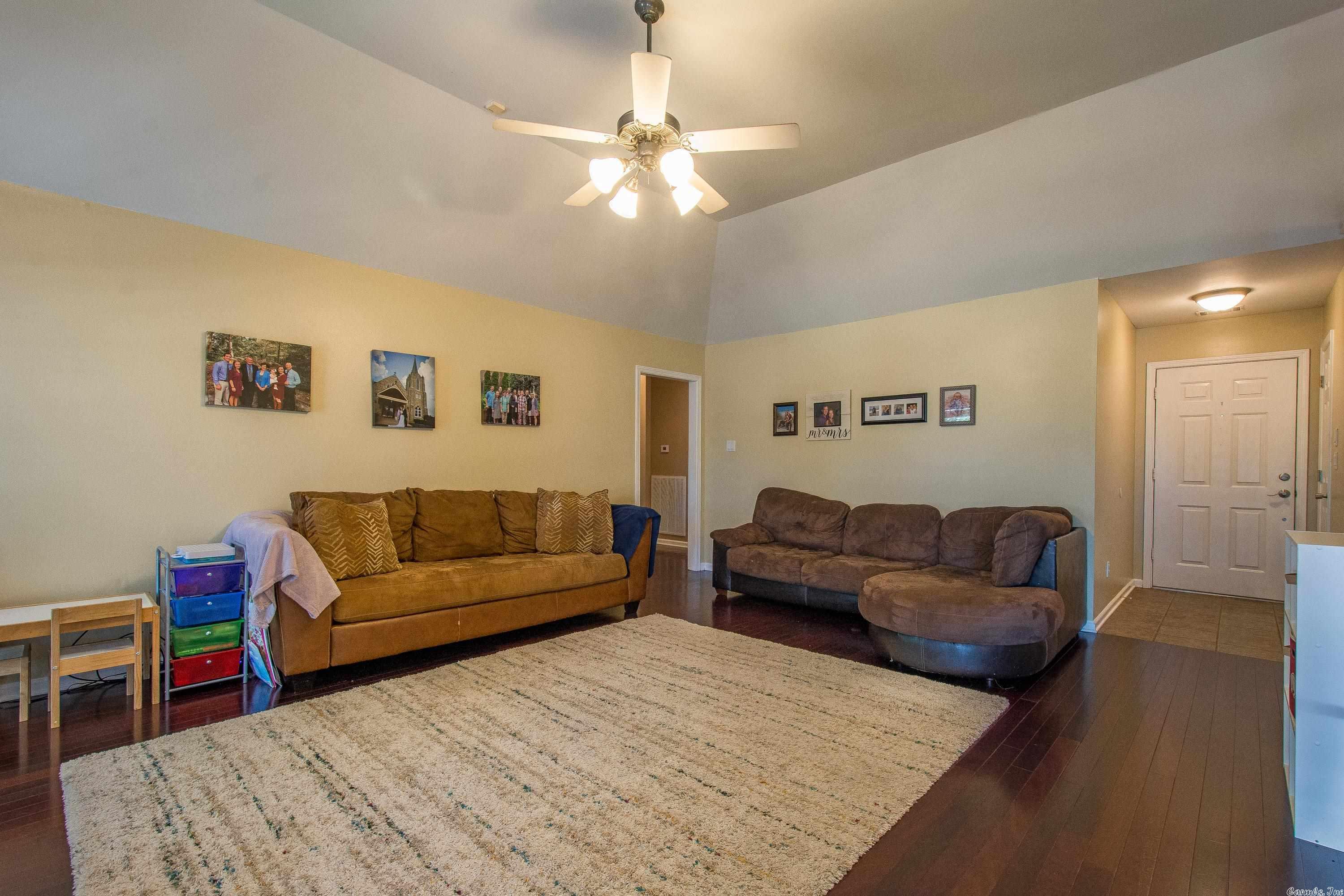 NORTH POINTE ADDN - Residential