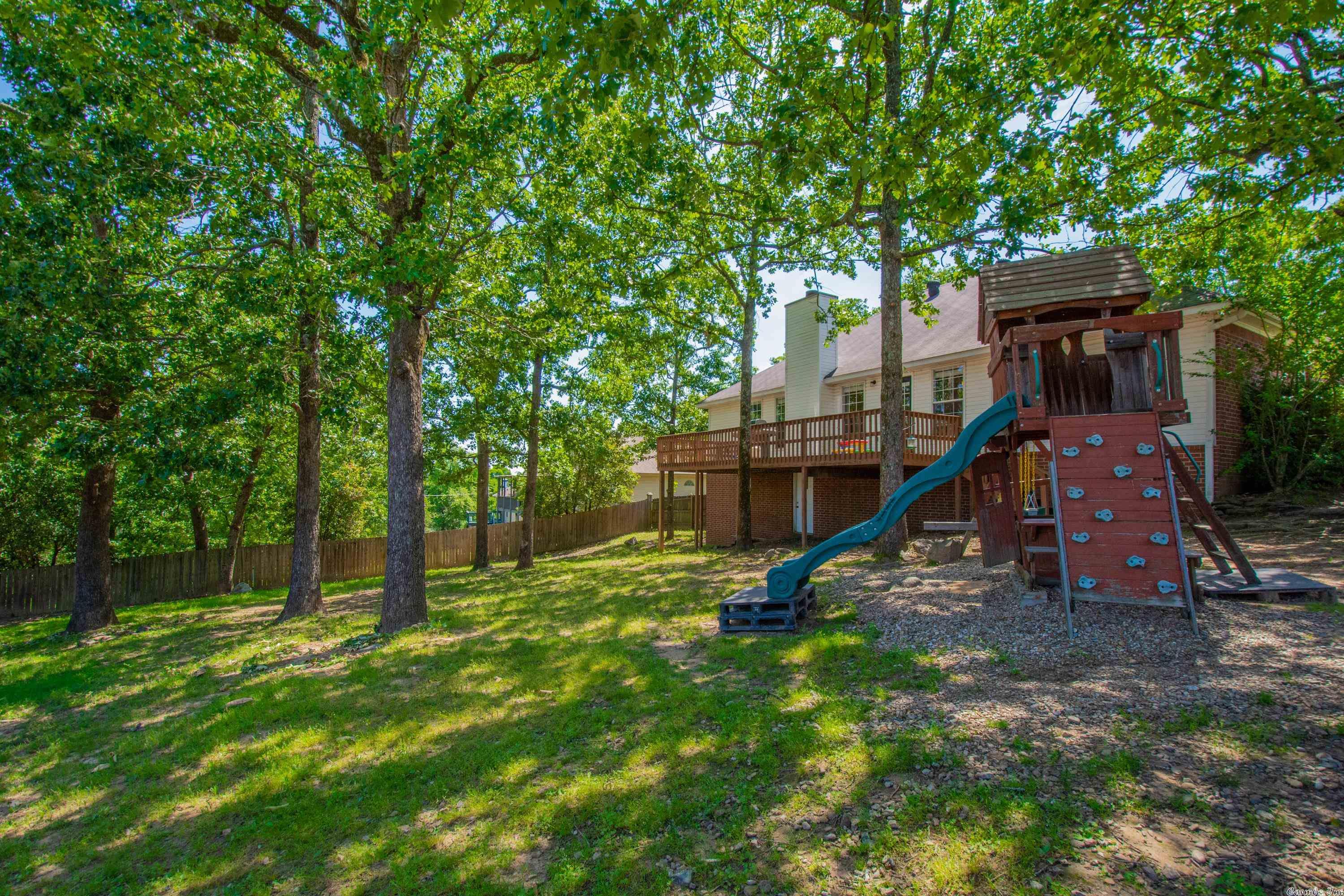 NORTH POINTE ADDN - Residential