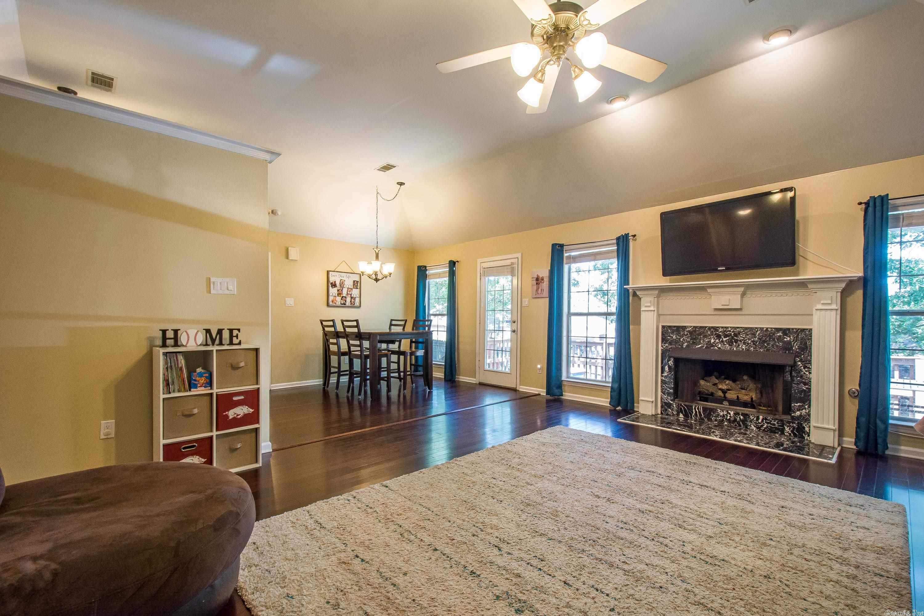 NORTH POINTE ADDN - Residential