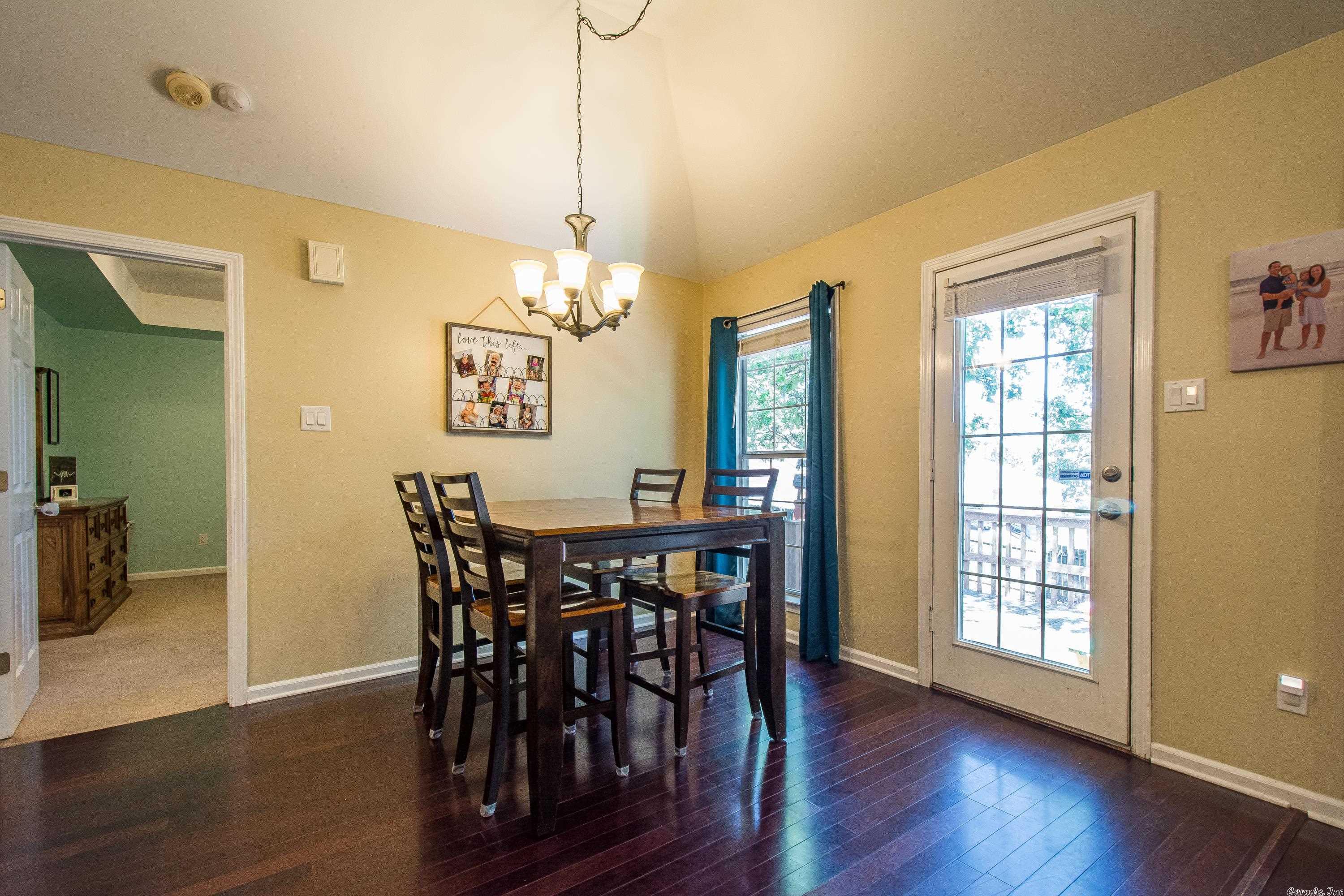 NORTH POINTE ADDN - Residential