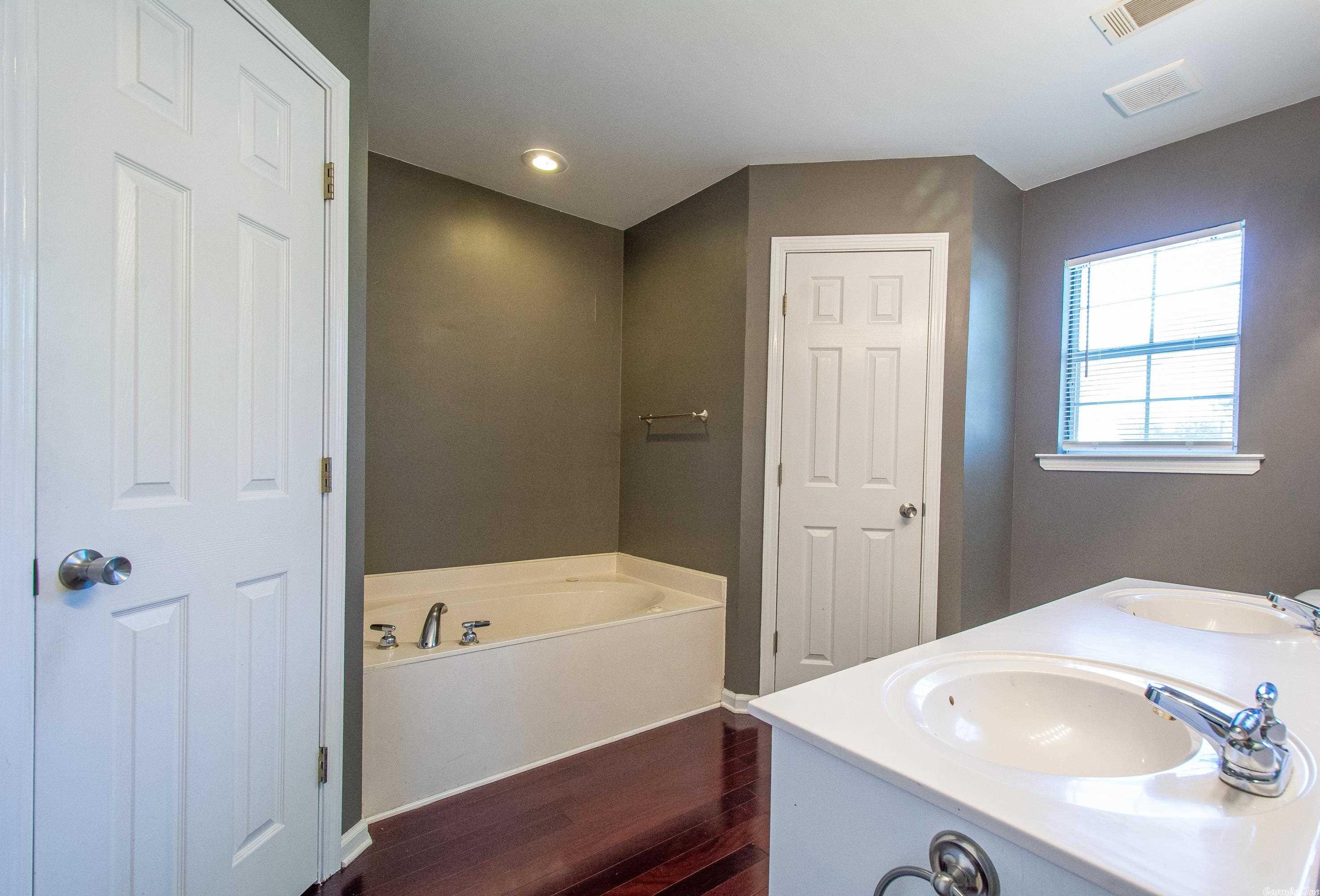 NORTH POINTE ADDN - Residential