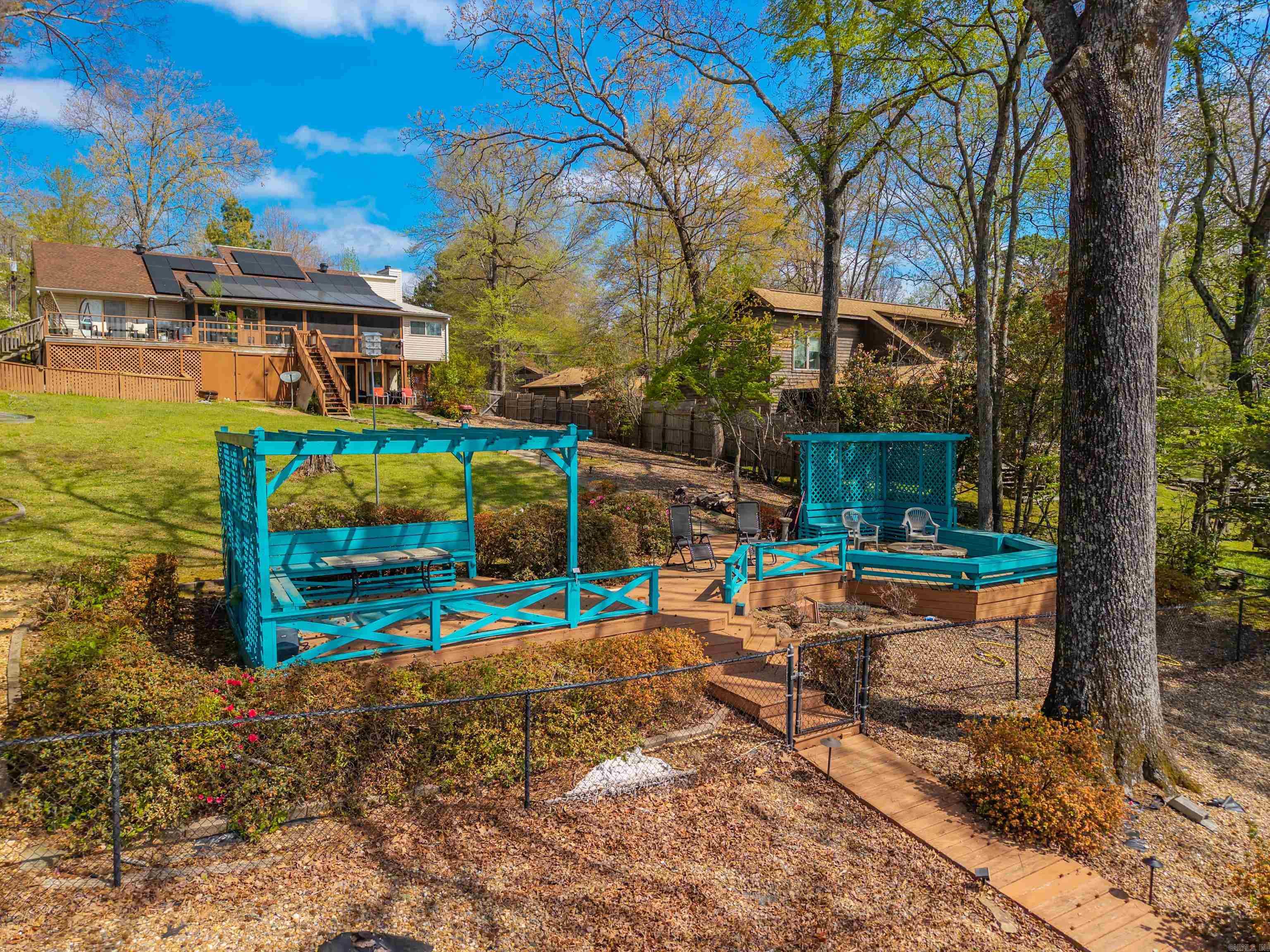 Metes & Bounds - Residential