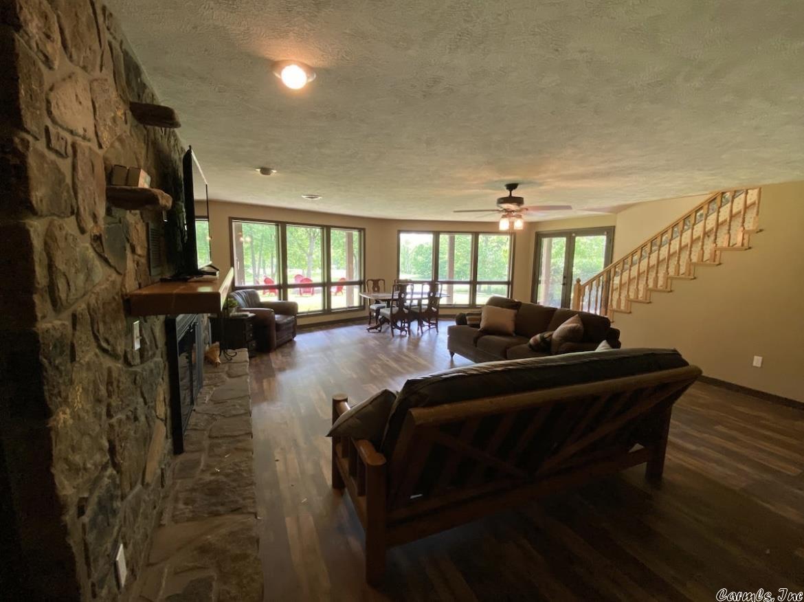 WHITES BEND ESTATES - Residential