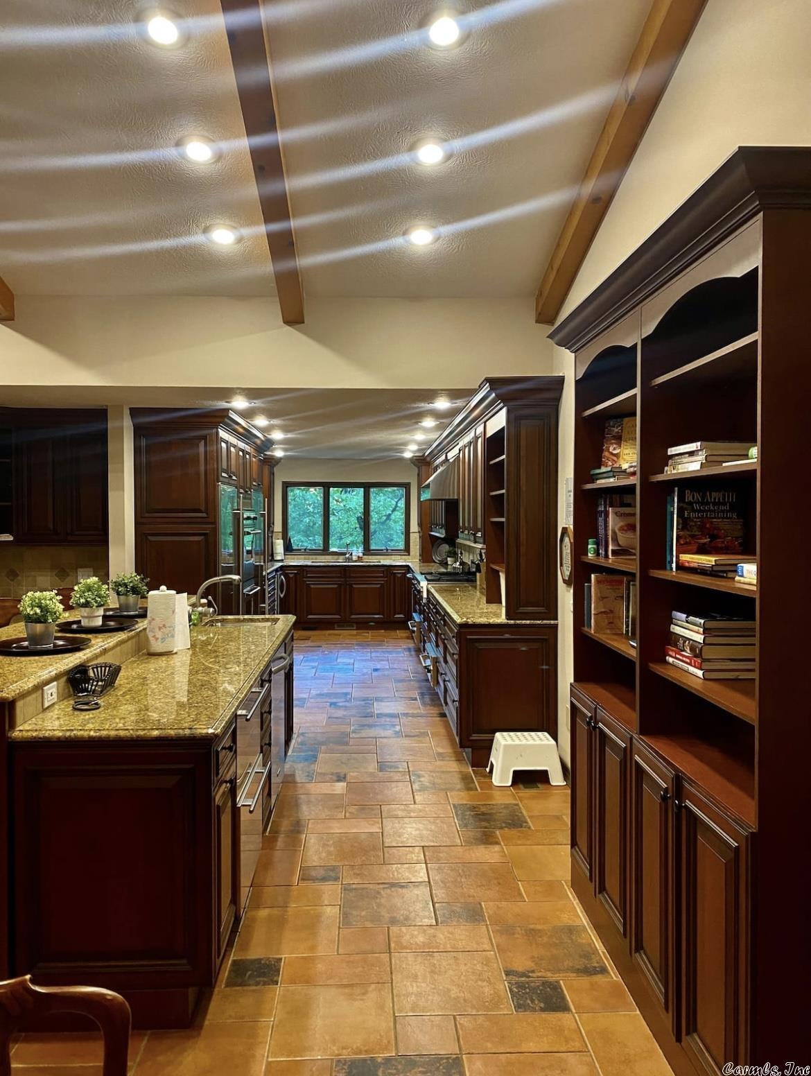WHITES BEND ESTATES - Residential