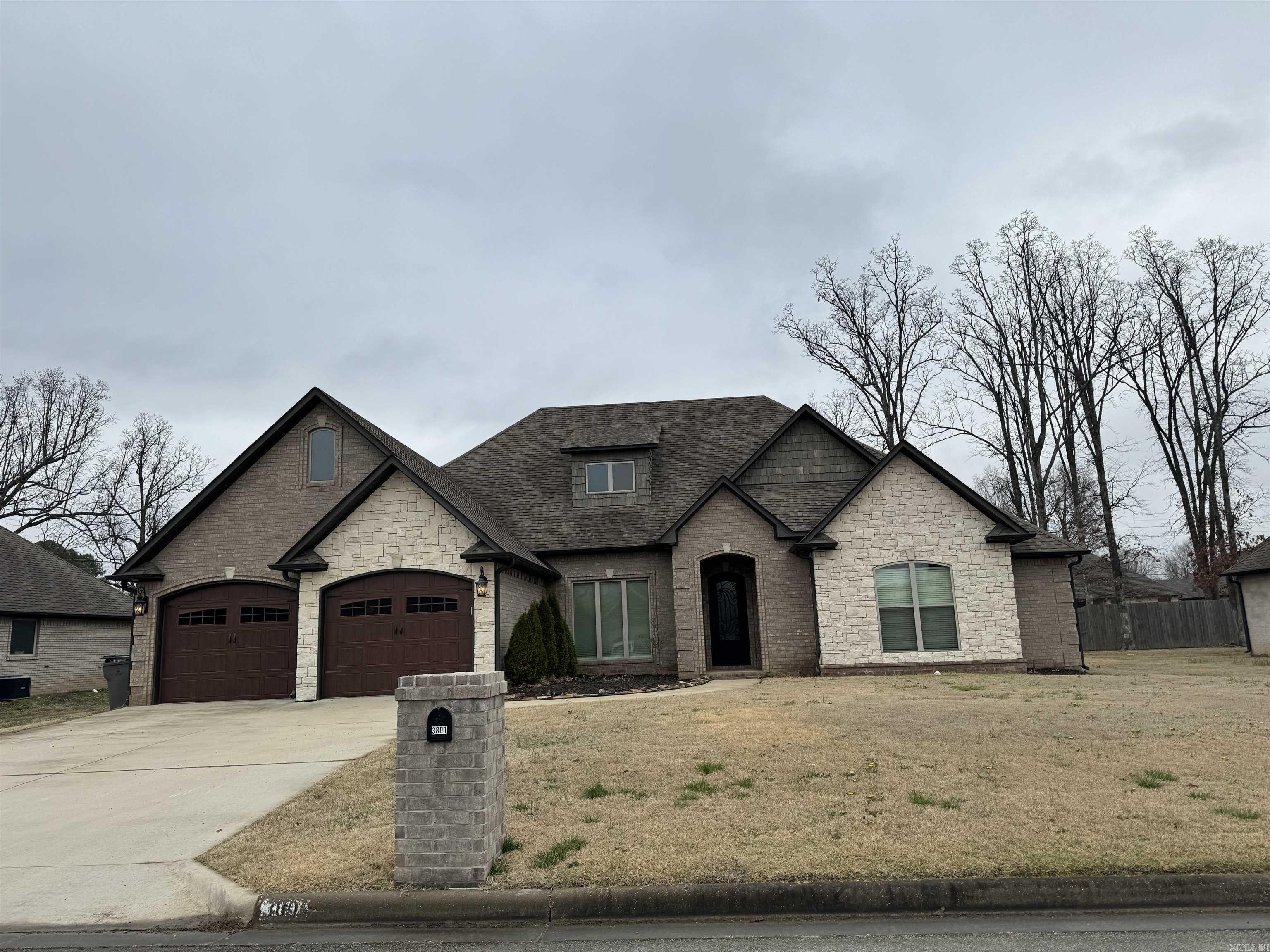 Four bed / Three bath home with gas log fireplace and screened potch
