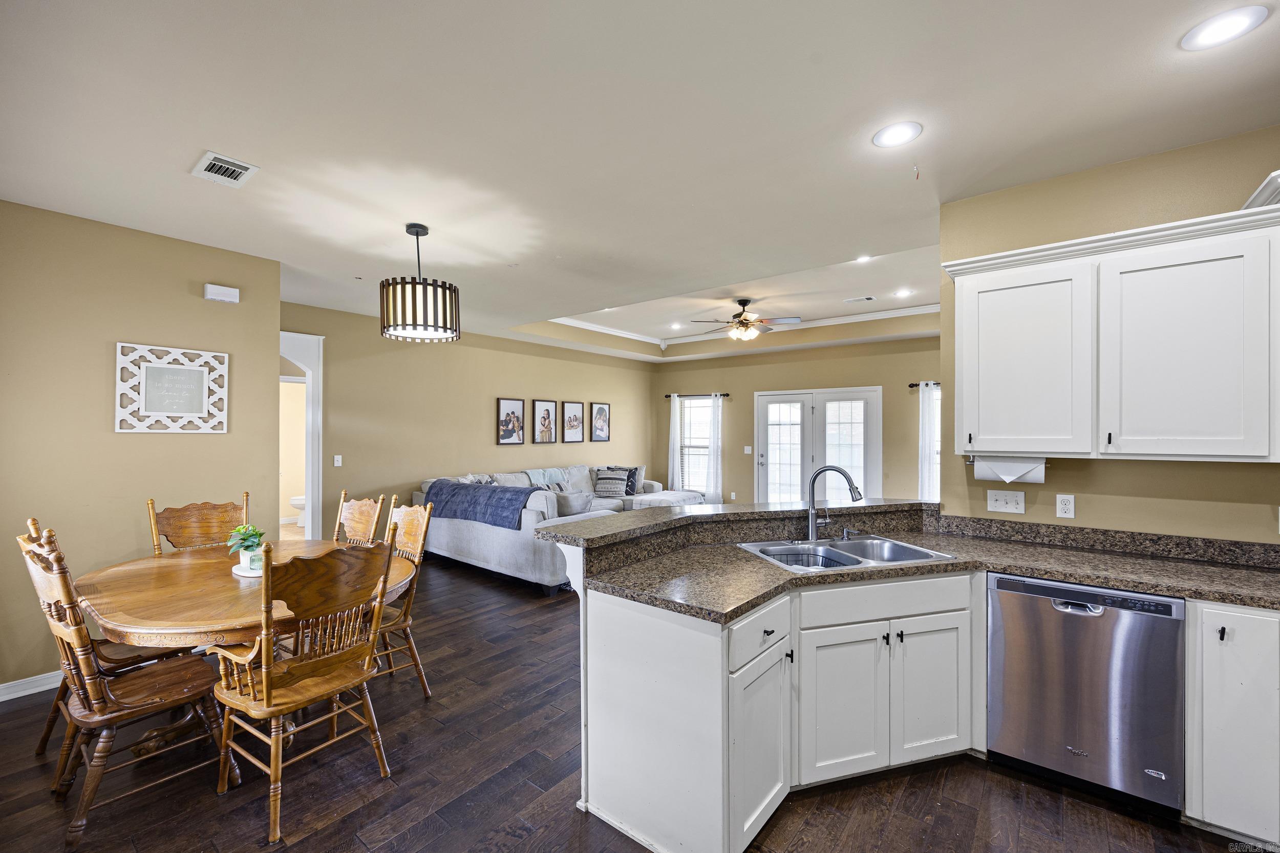ASHBROOK ESTATES - Residential